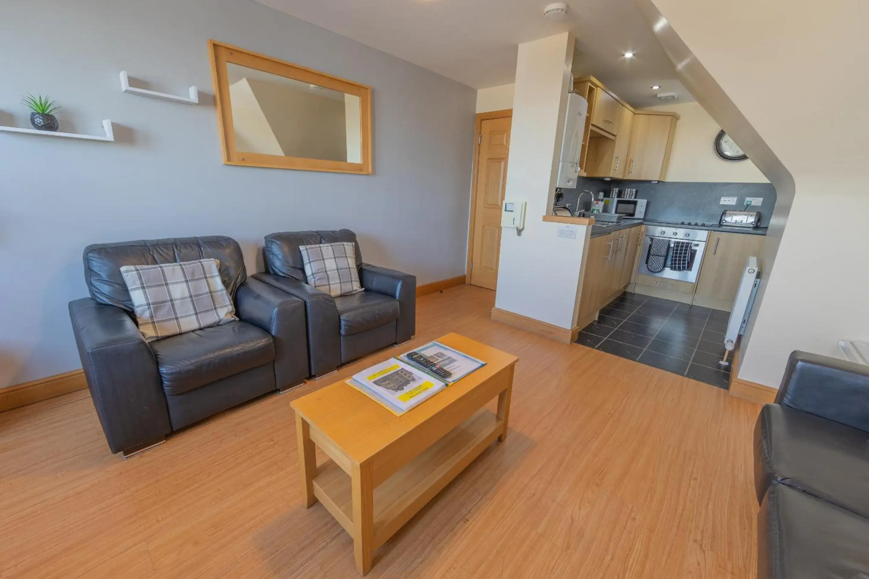 Kitchen or kitchenette, Seating Area in Quay Head View