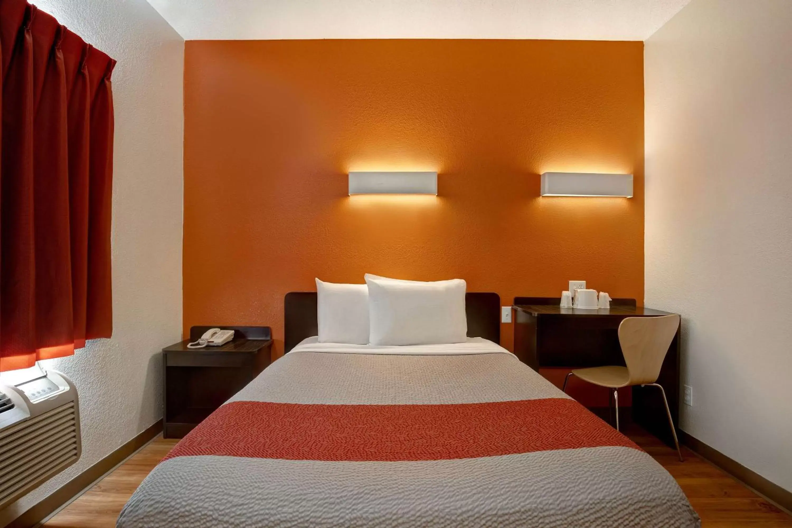 Bedroom, Bed in Motel 6-Gilroy, CA