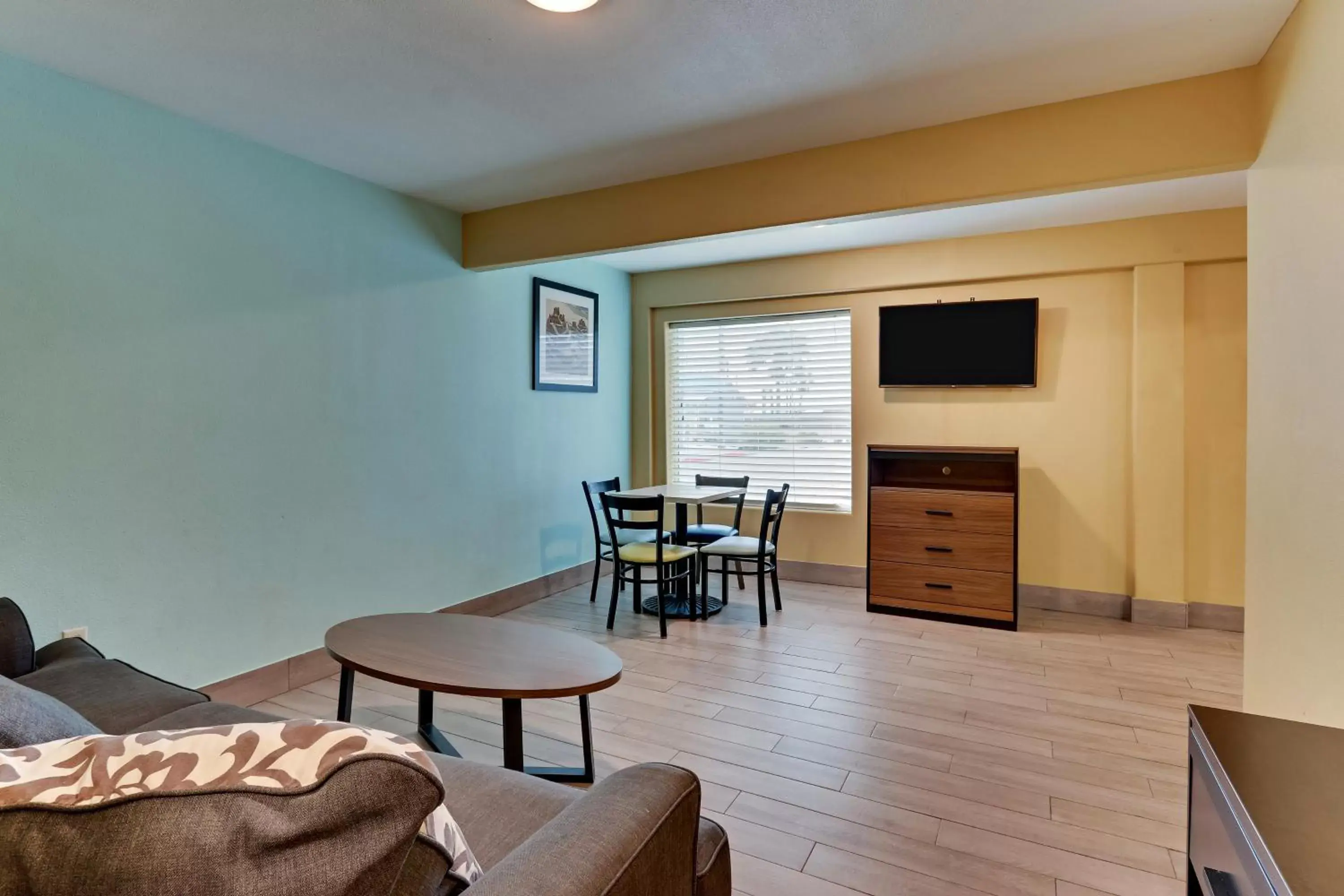 Seating Area in Captains Quarters Inn