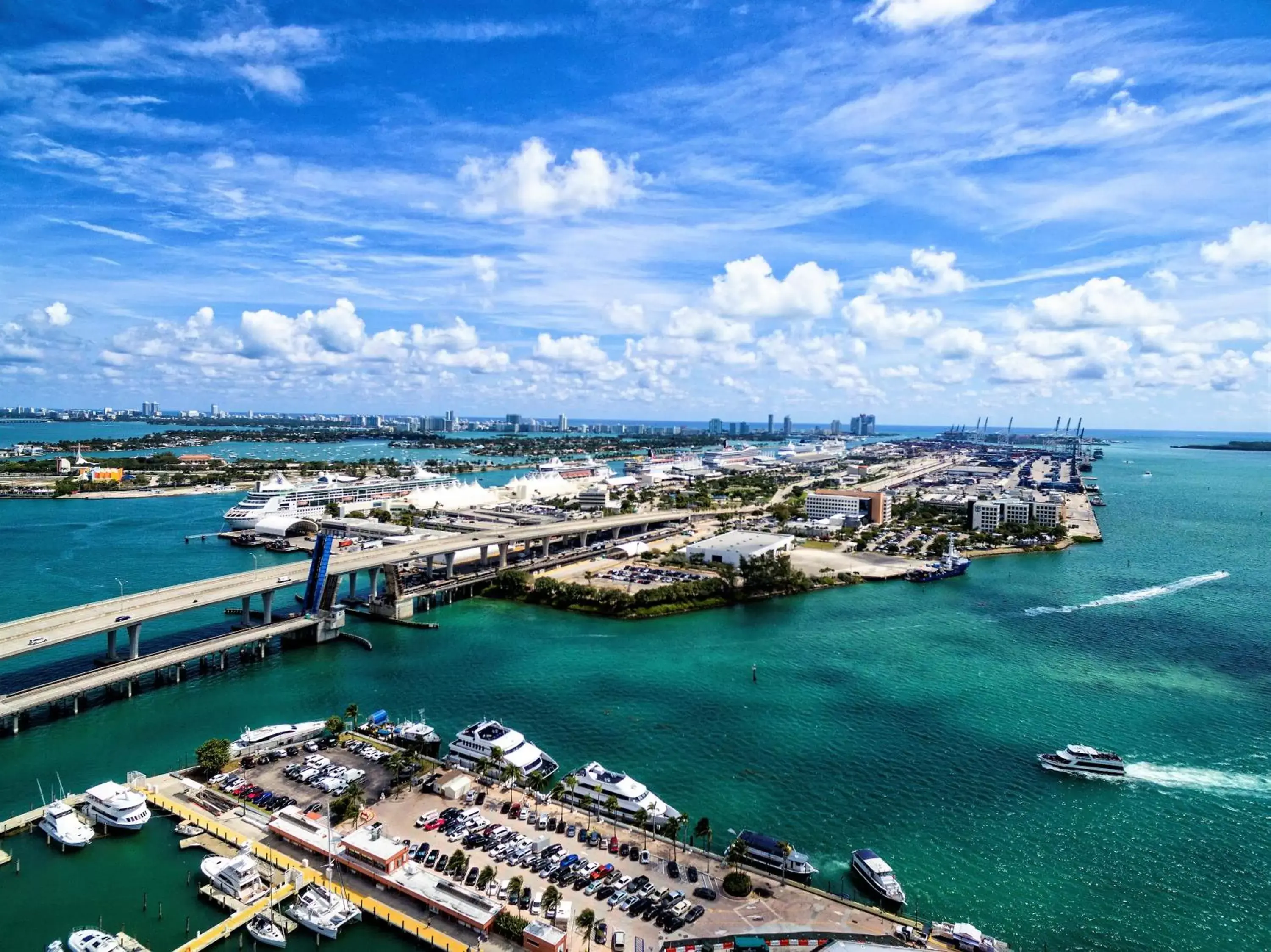 Nearby landmark, Bird's-eye View in Holiday Inn Hotel Port of Miami-Downtown, an IHG Hotel