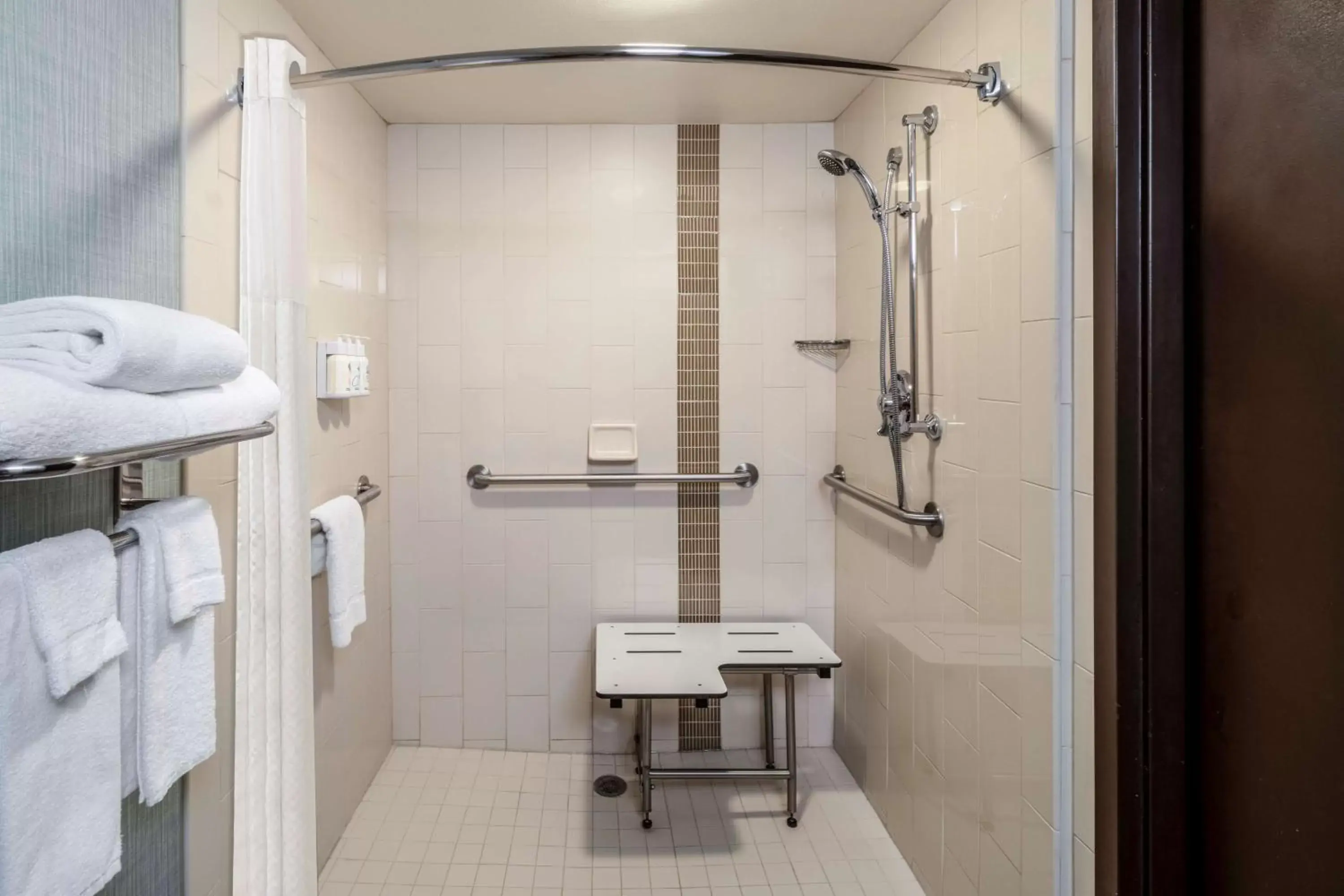 Shower, Bathroom in Sonesta Select Austin North Central