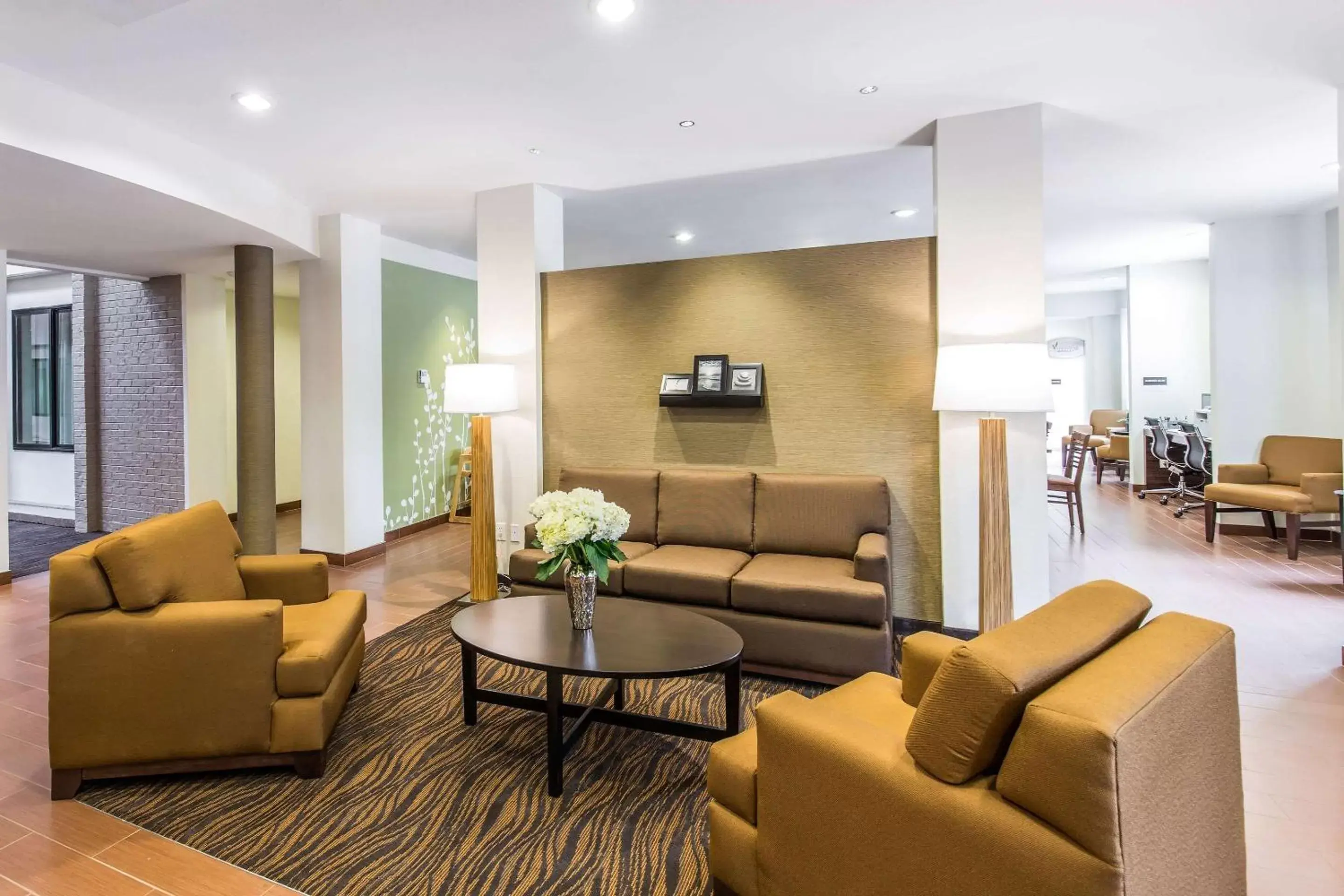 Lobby or reception, Seating Area in Sleep Inn Dallas Love Field-Medical District