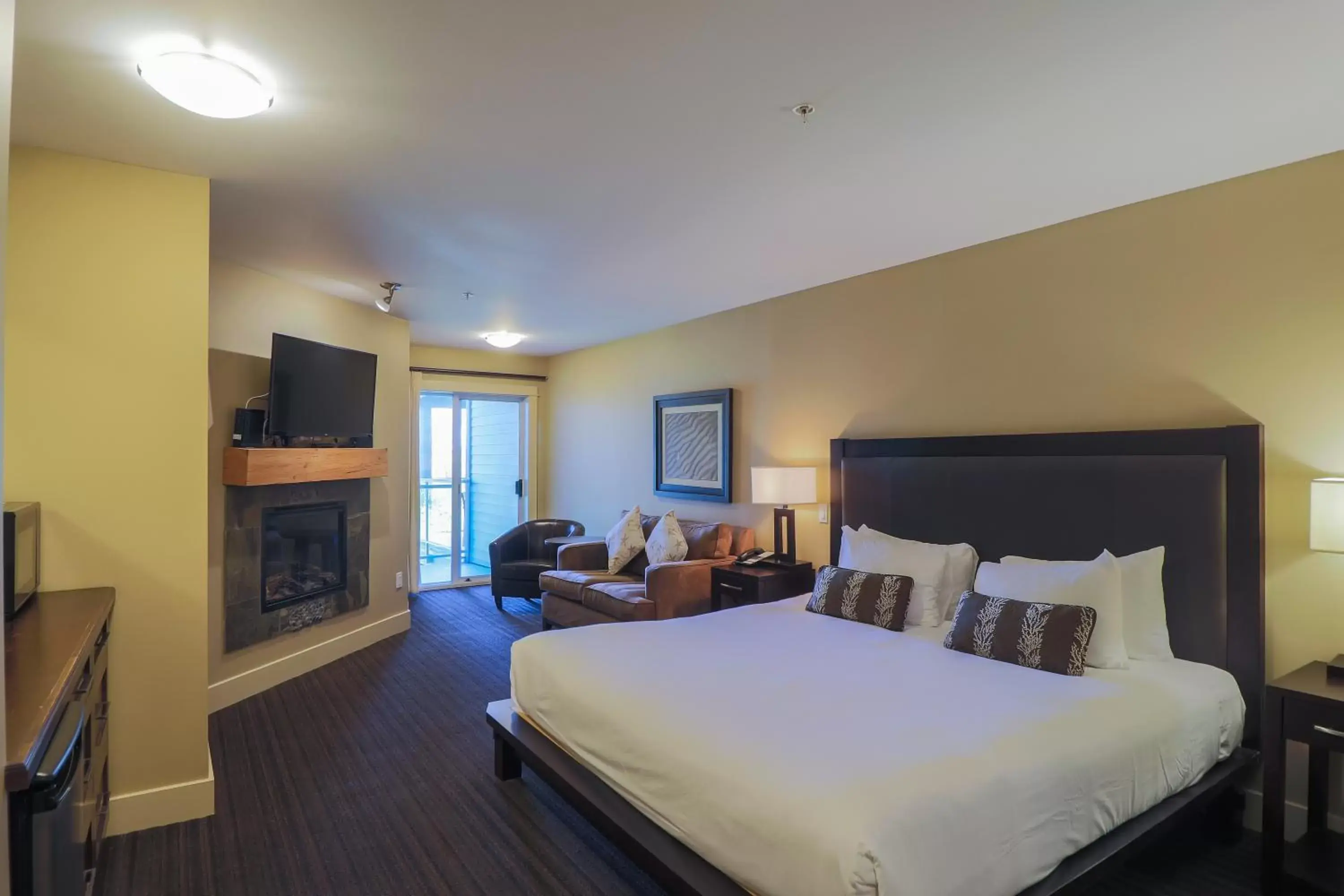 Bedroom in Pacific Shores Resort & Spa