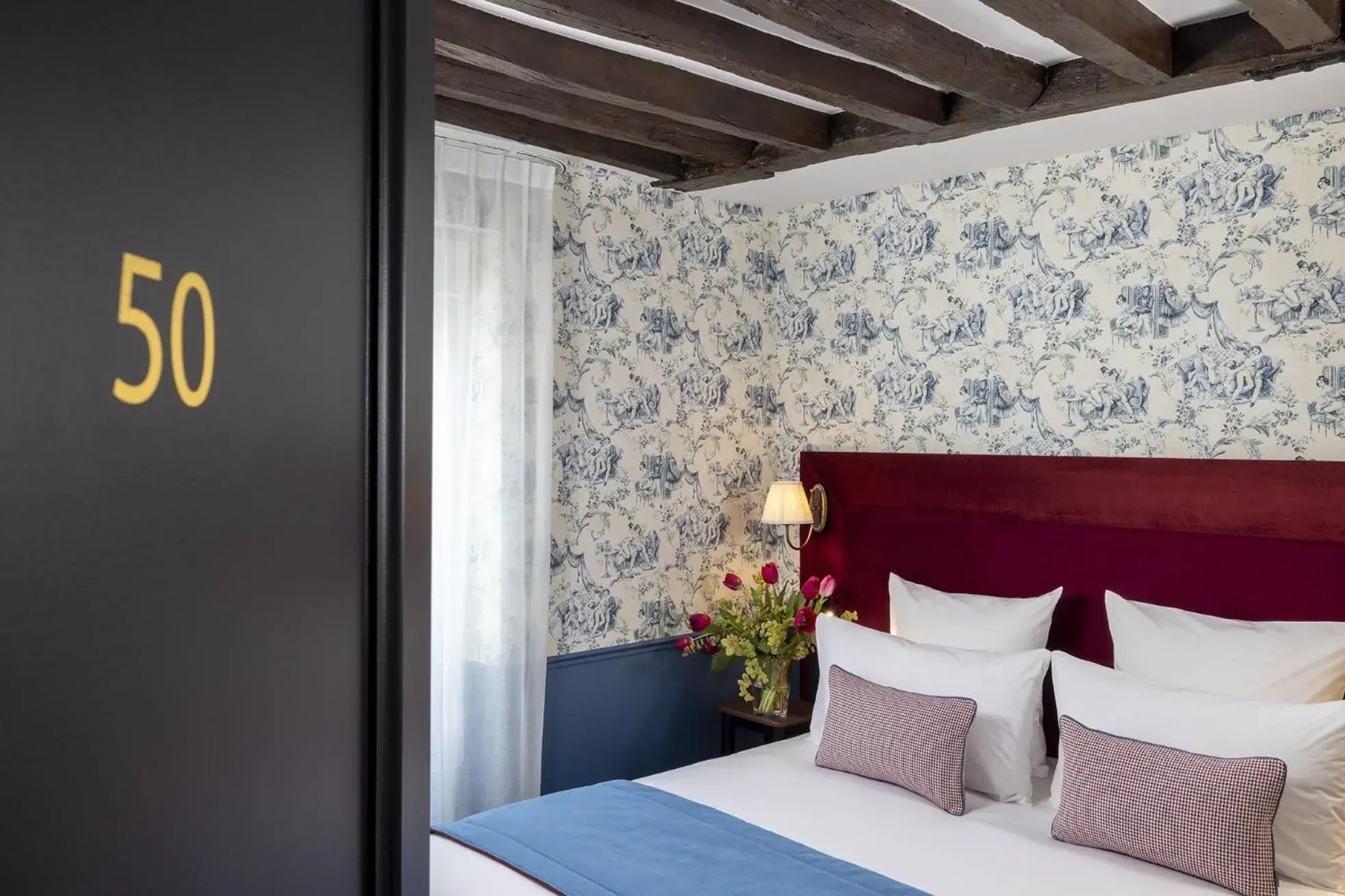 Bedroom, Bed in Hotel Louis II