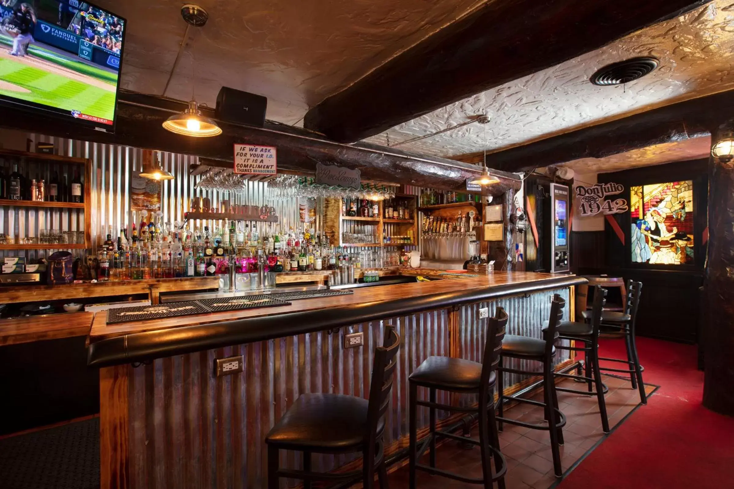 Lounge or bar in Hotel El Rancho Lounge or bar in Hotel El Rancho