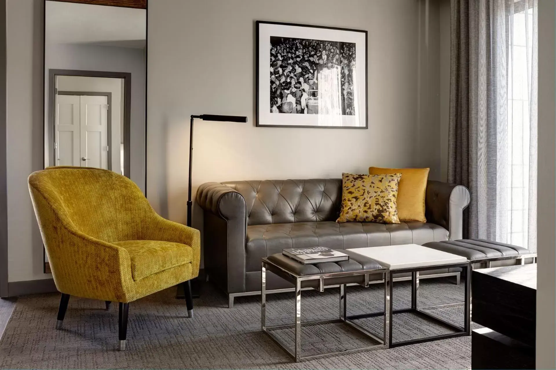 Living room, Seating Area in Archer Hotel Florham Park