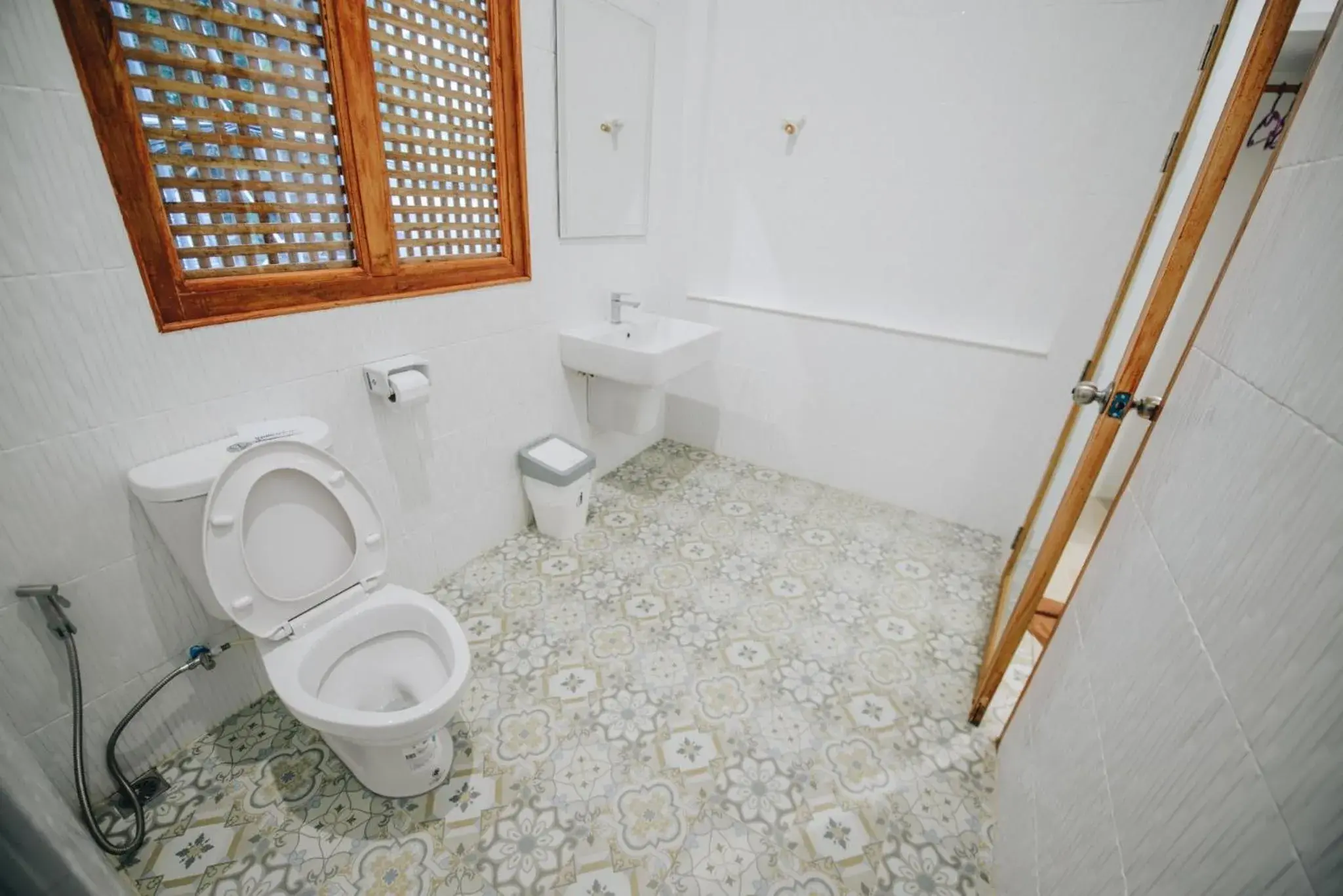 Bathroom in Pakmeng Resort