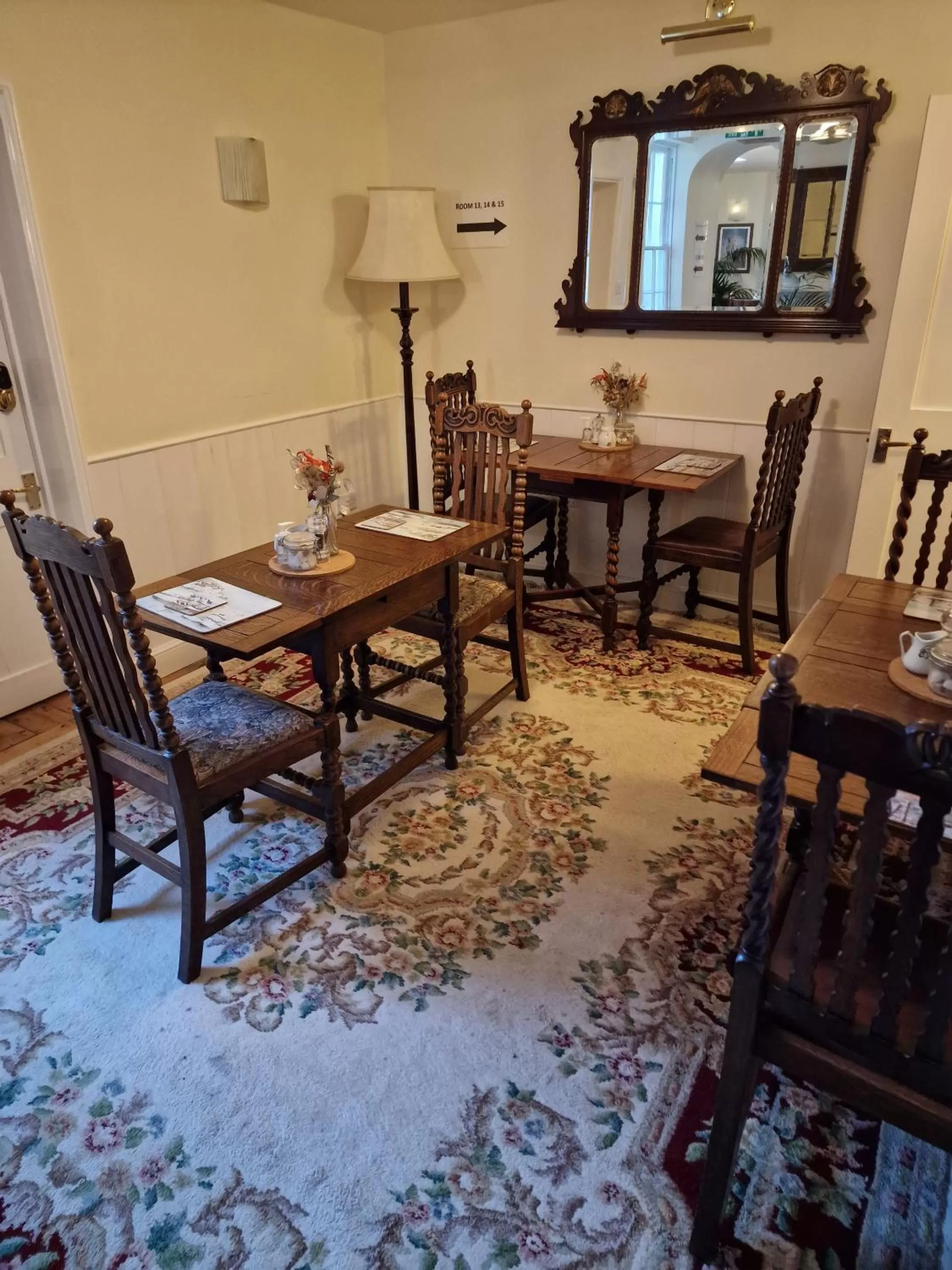 Bedroom, Restaurant/Places to Eat in Canterbury Black Horse