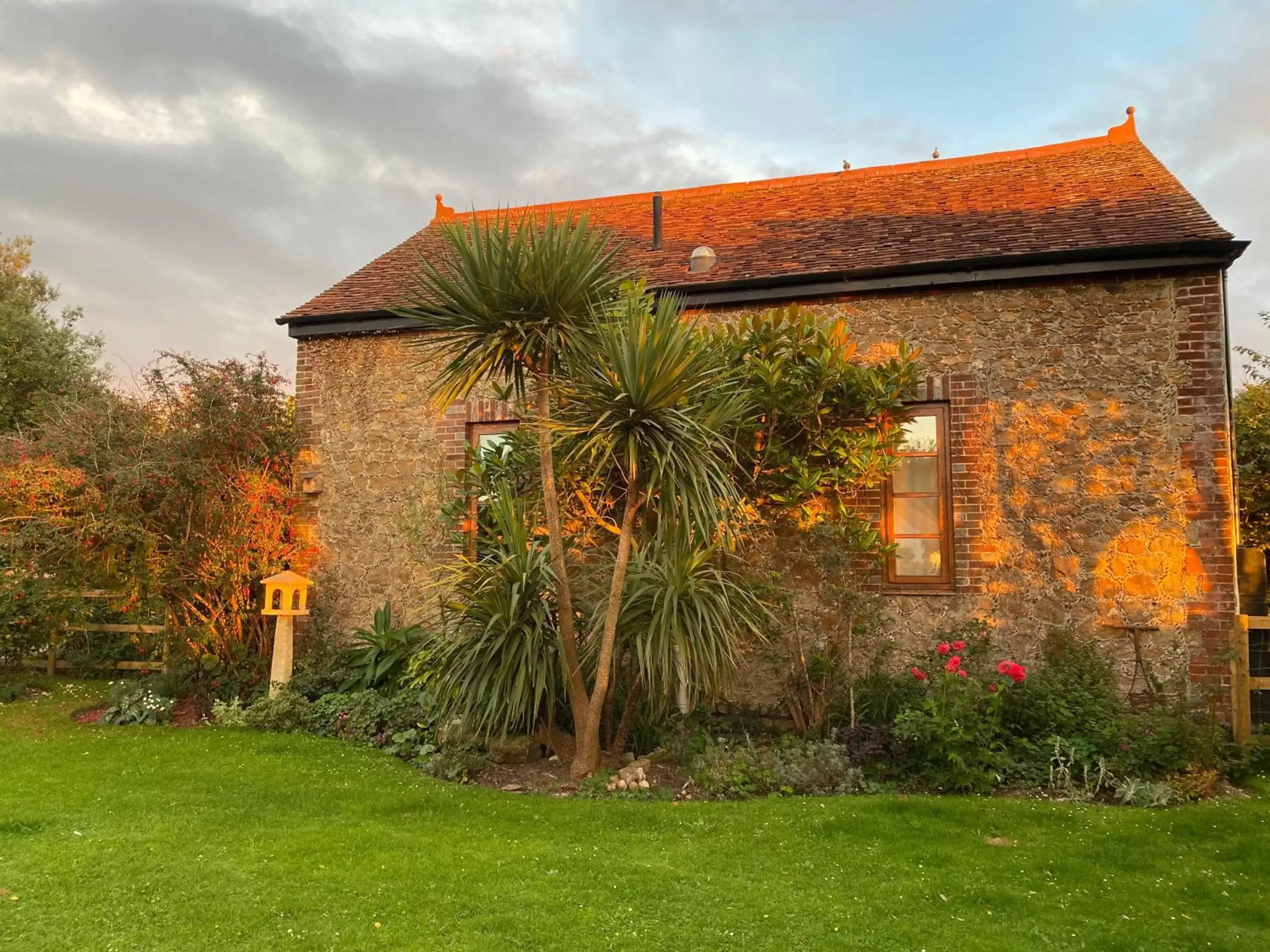 Sunset, Property Building in Old Chapel Forge