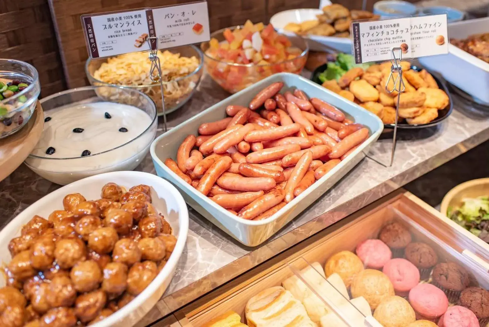 Breakfast in HOTEL HILLARYS Shinsaibashi Breakfast in HOTEL HILLARYS Shinsaibashi