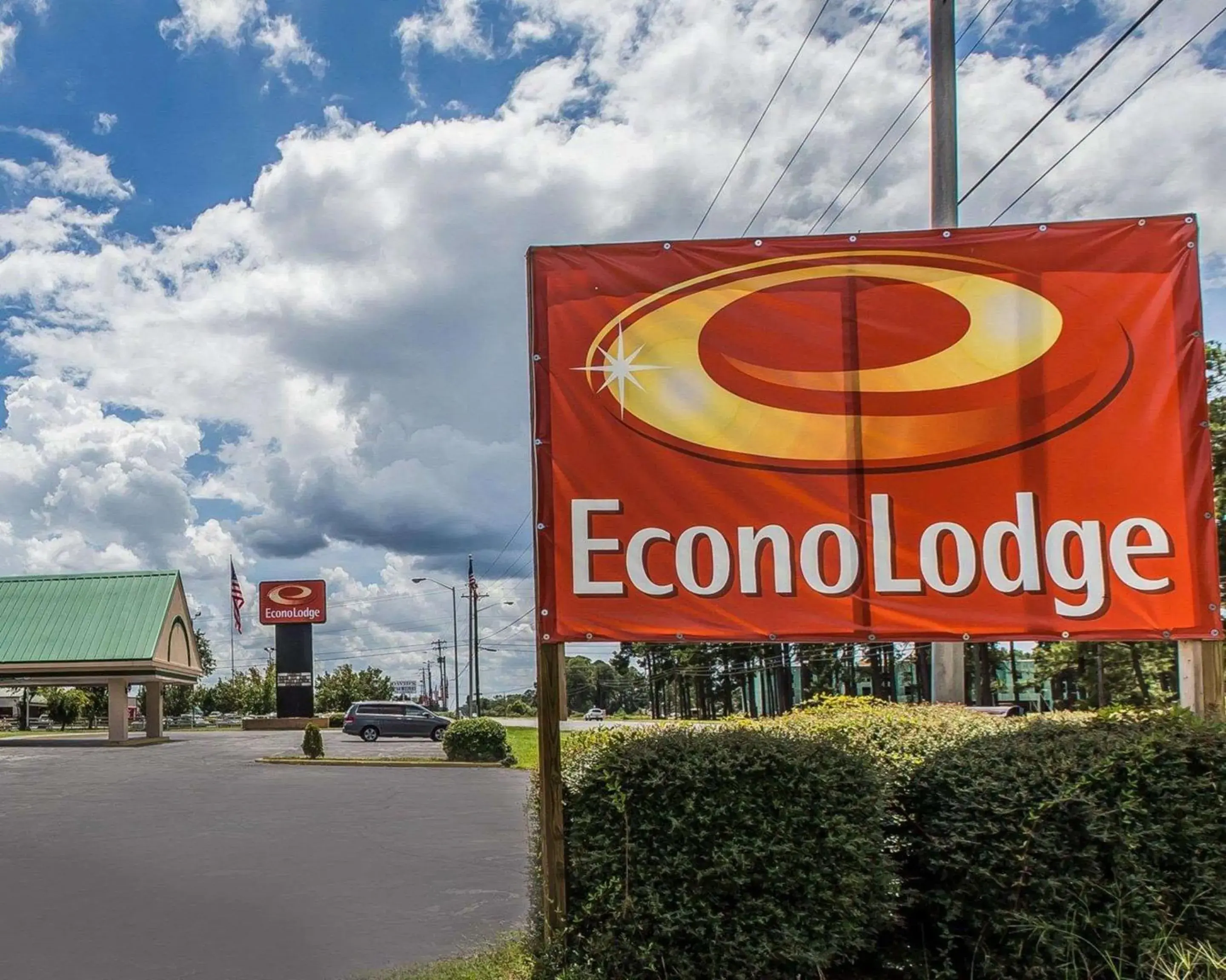 Property building, Property Logo/Sign in Econo Lodge