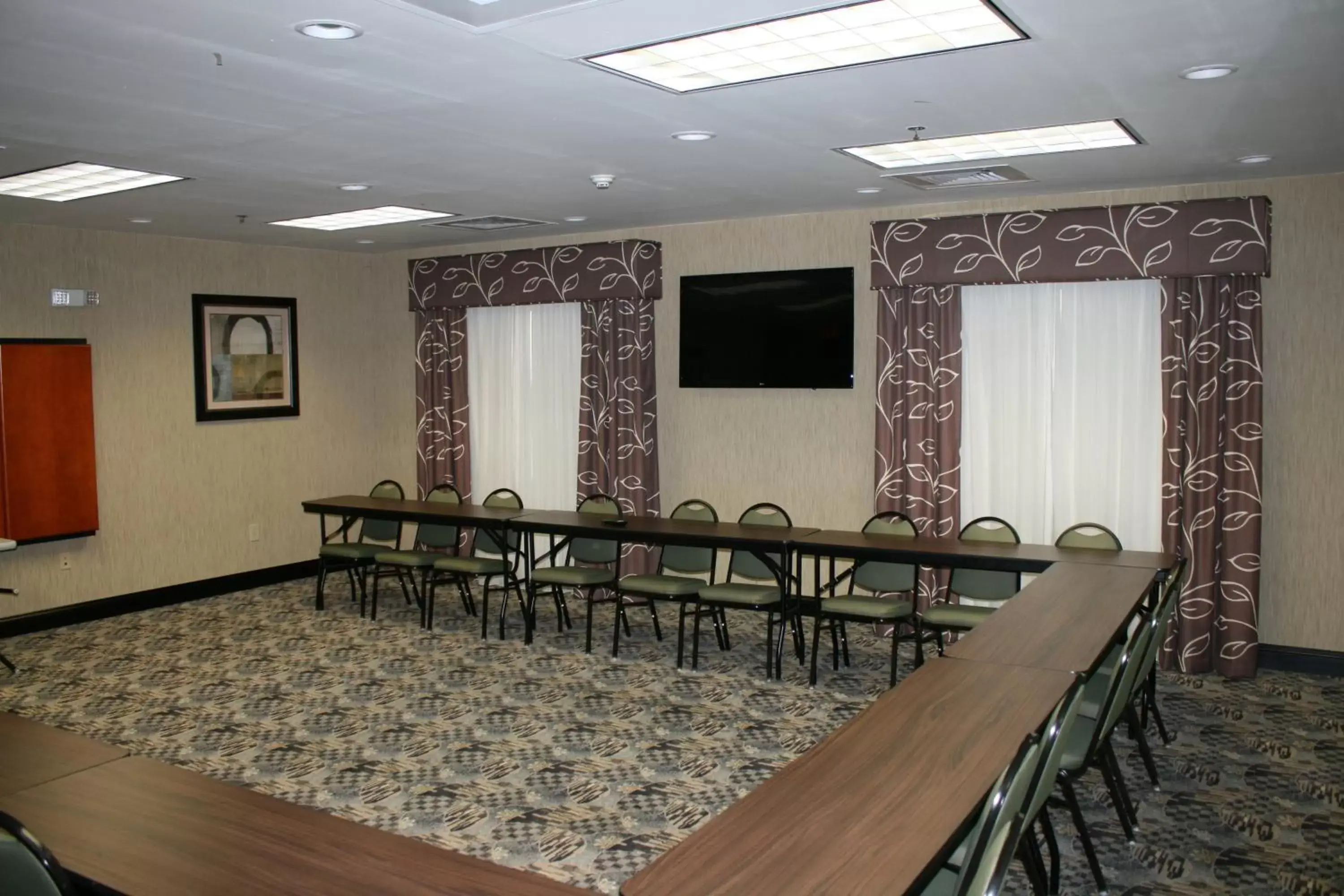 Meeting/conference room, Business Area/Conference Room in Holiday Inn Express Hotels & Suites Rockingham West, an IHG Hotel