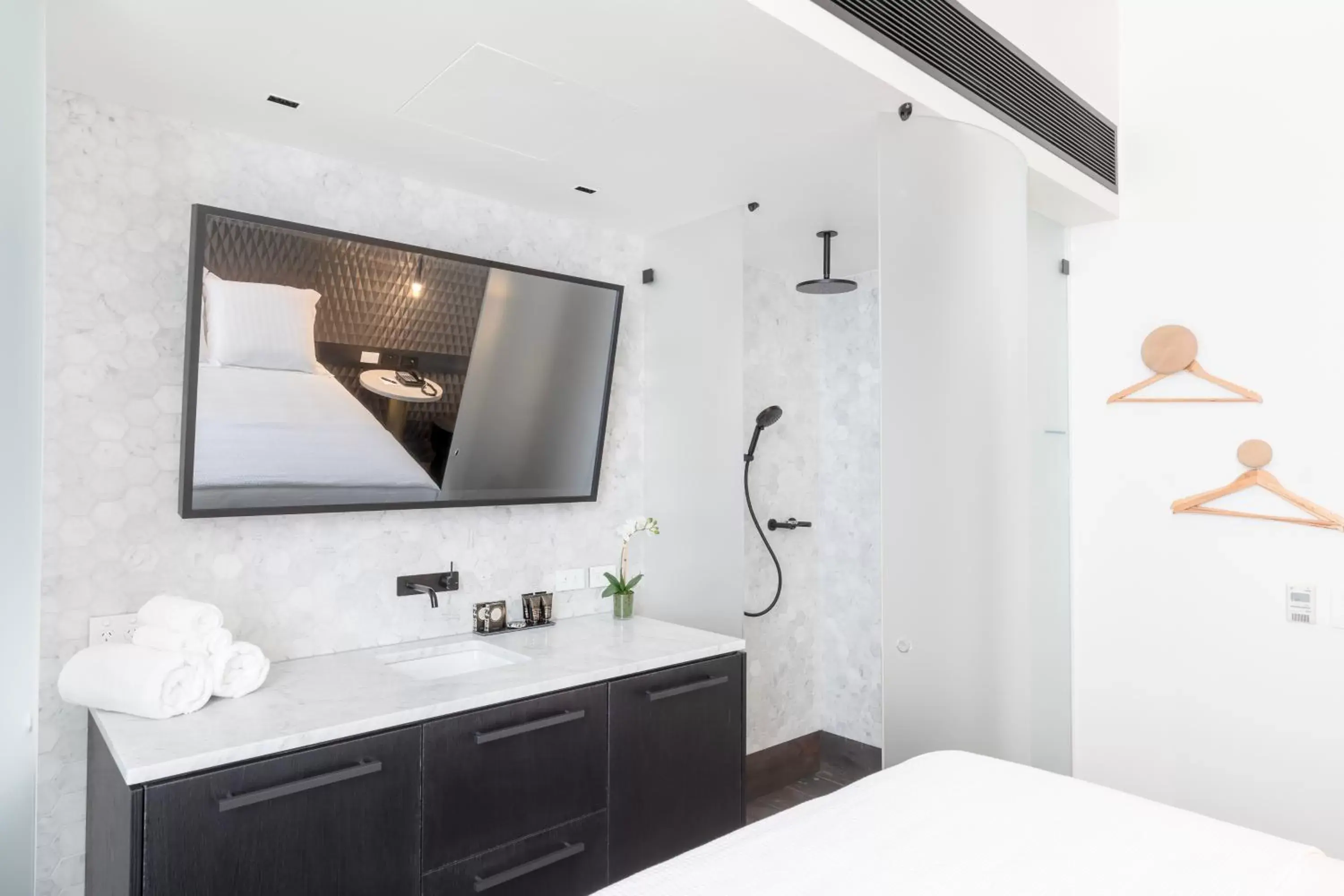 Bedroom, Bathroom in Castlereagh Boutique Hotel, Ascend Hotel Collection