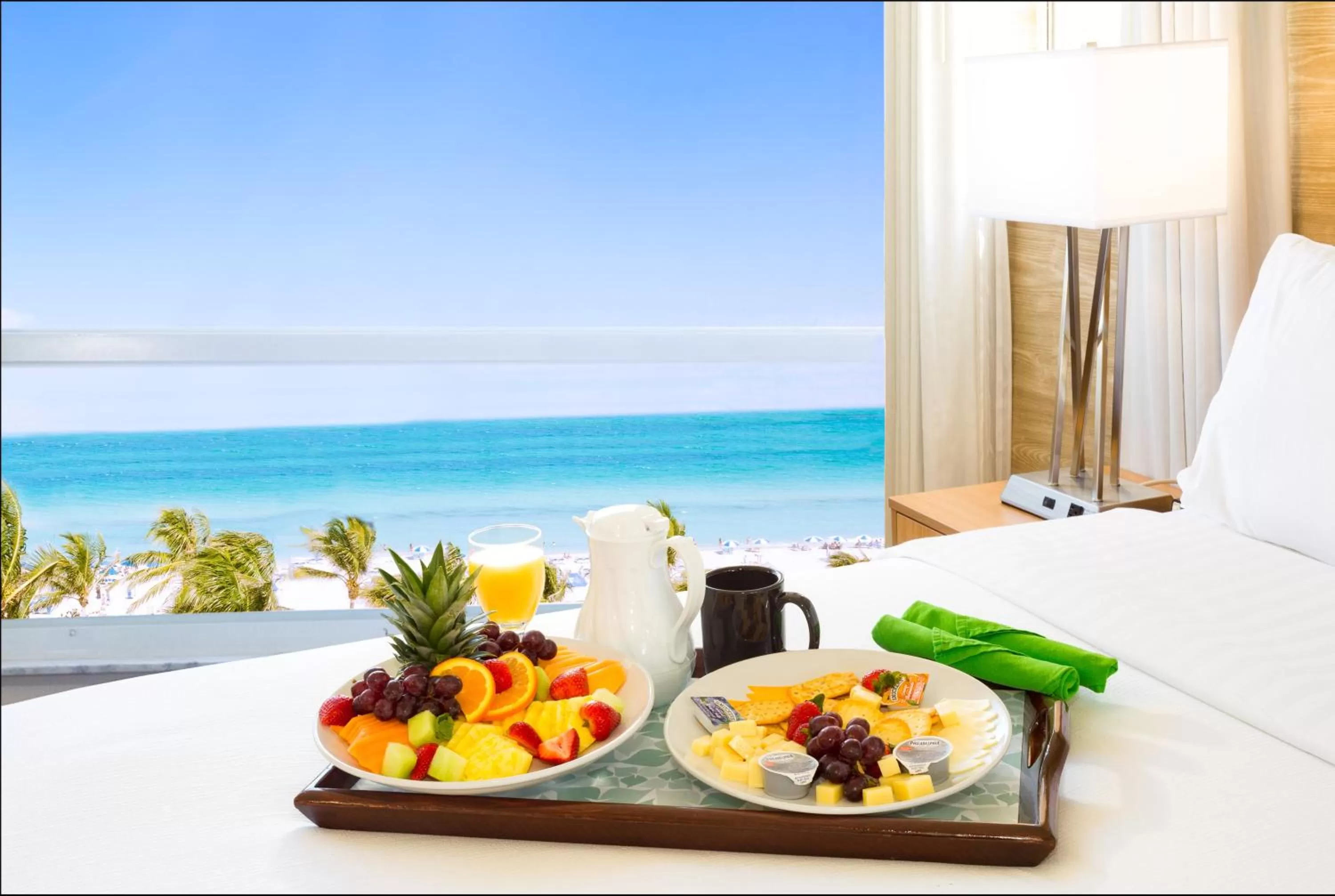 Photo of the whole room in Holiday Inn Miami Beach-Oceanfront by IHG