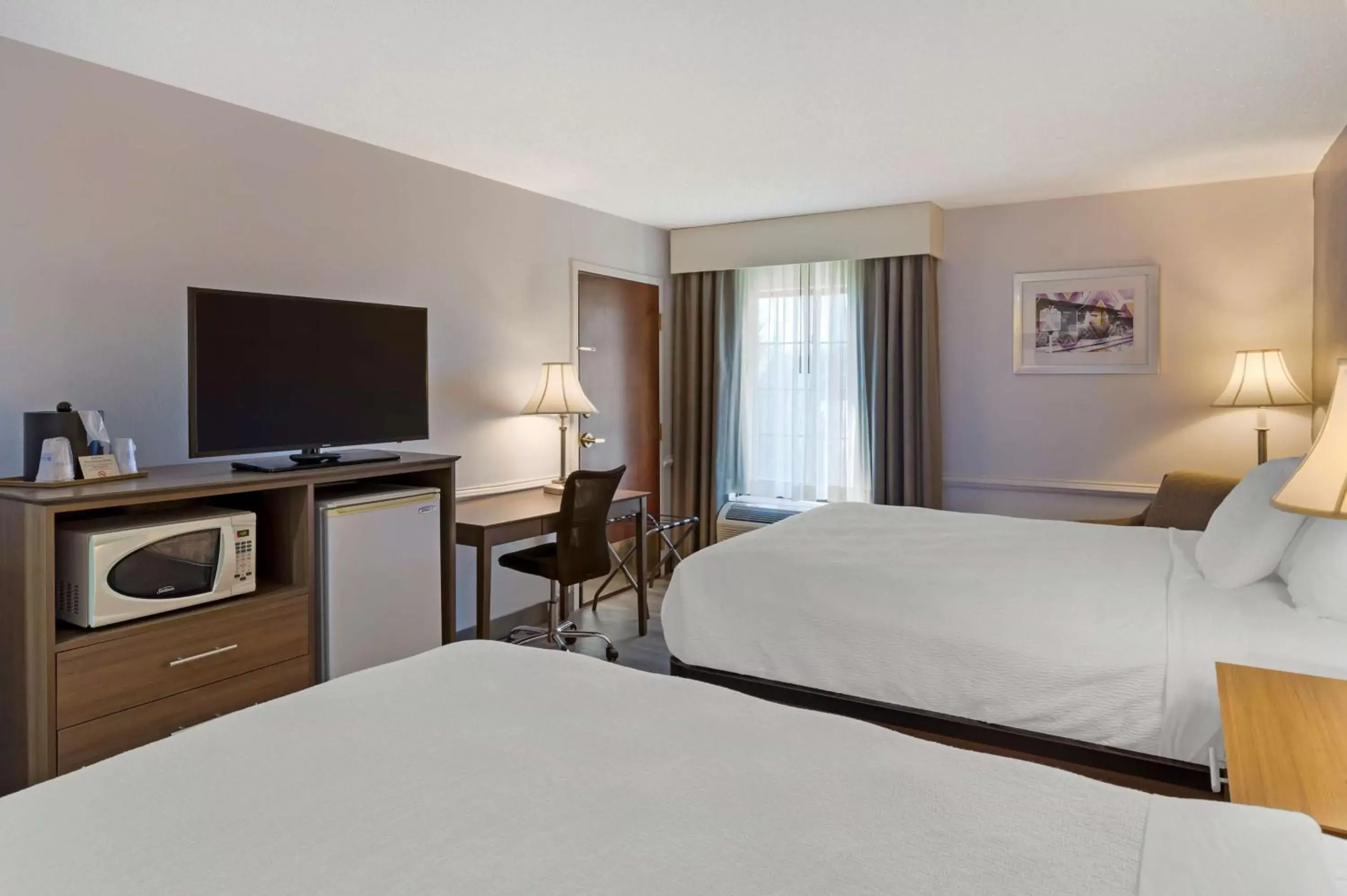 Bedroom in Best Western Plus South Hill Inn Bedroom in Best Western Plus South Hill Inn