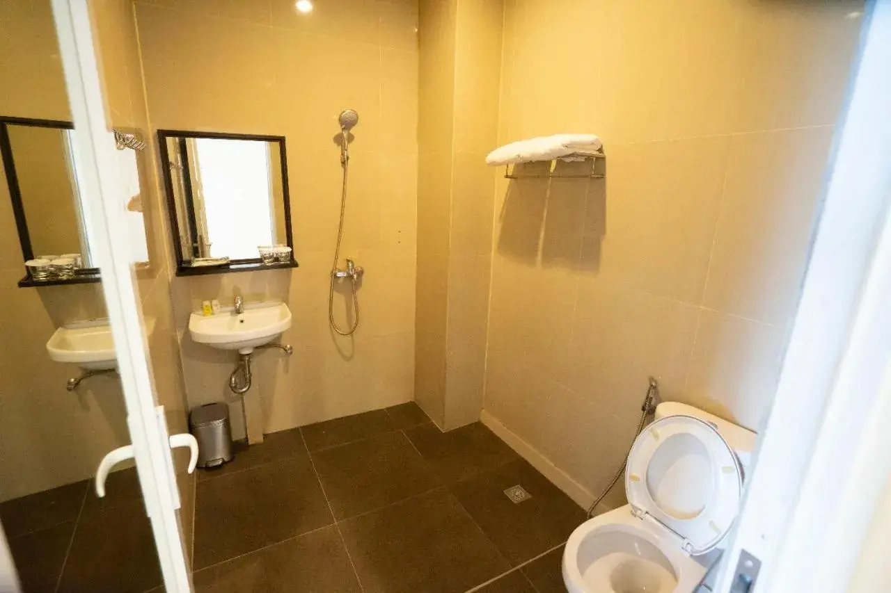 Bathroom in Bangka City Hotel