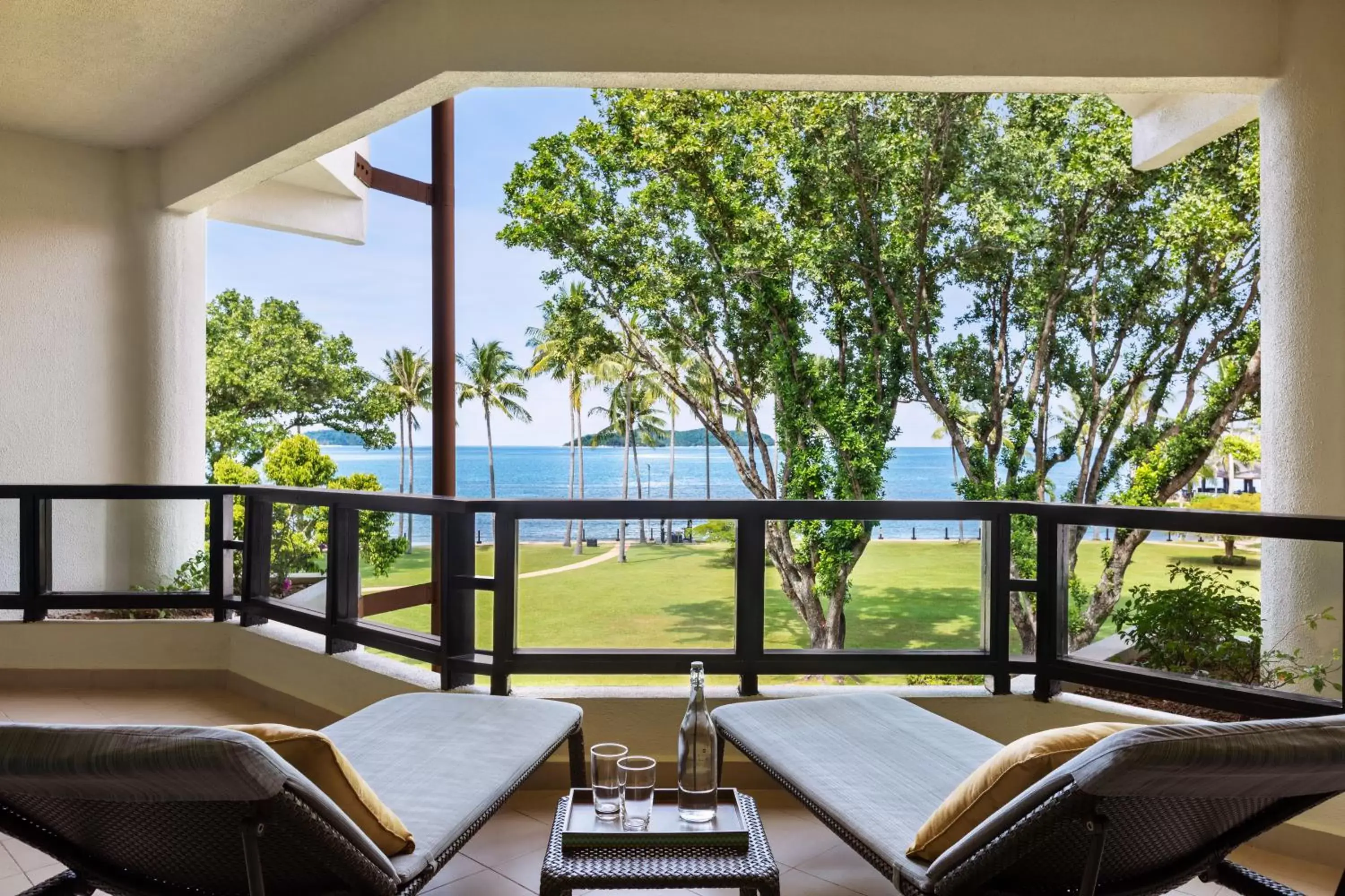 Balcony/Terrace in Shangri-La Tanjung Aru, Kota Kinabalu