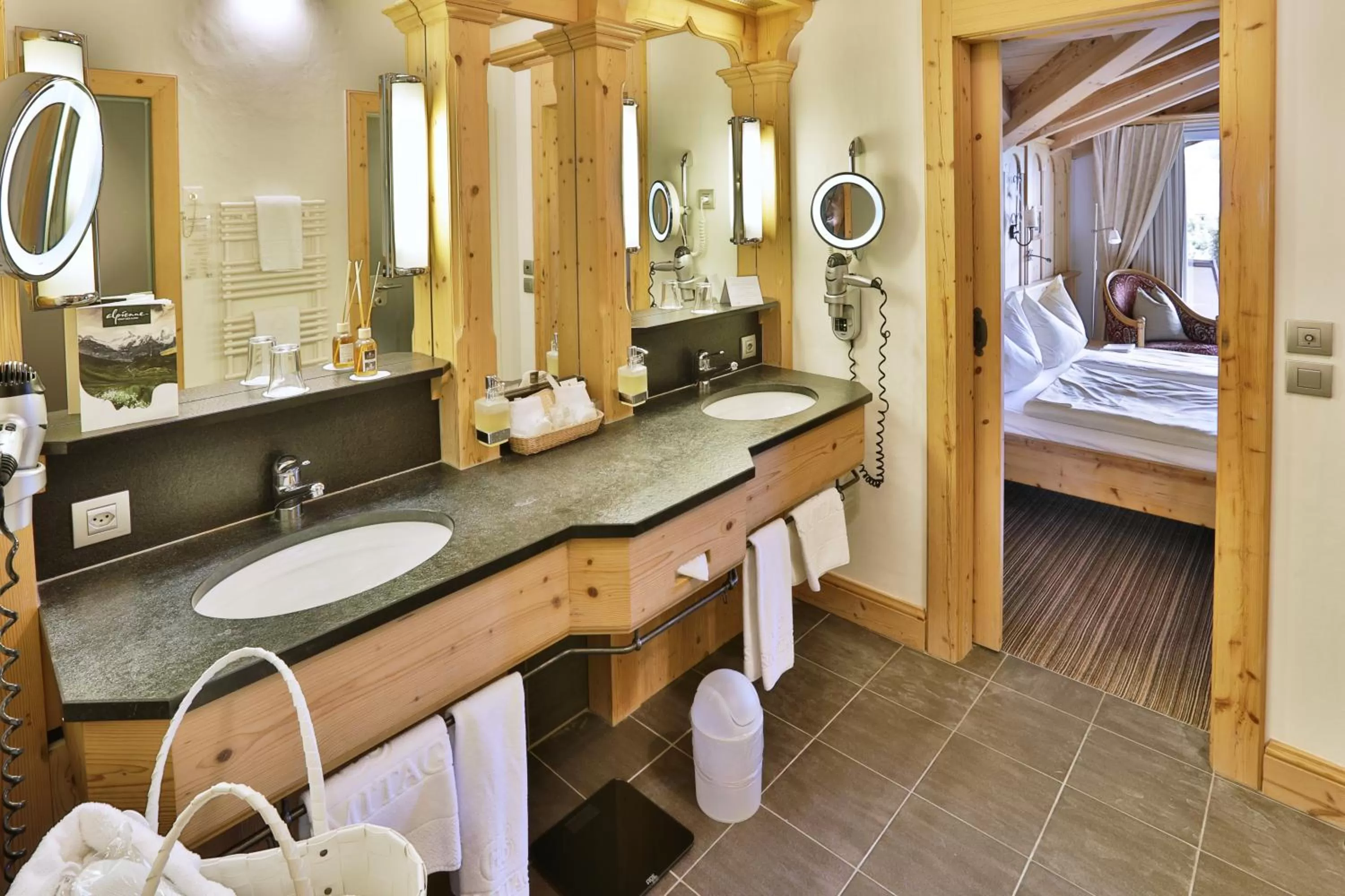 Bathroom, Bed in ERMITAGE Wellness- & Spa-Hotel