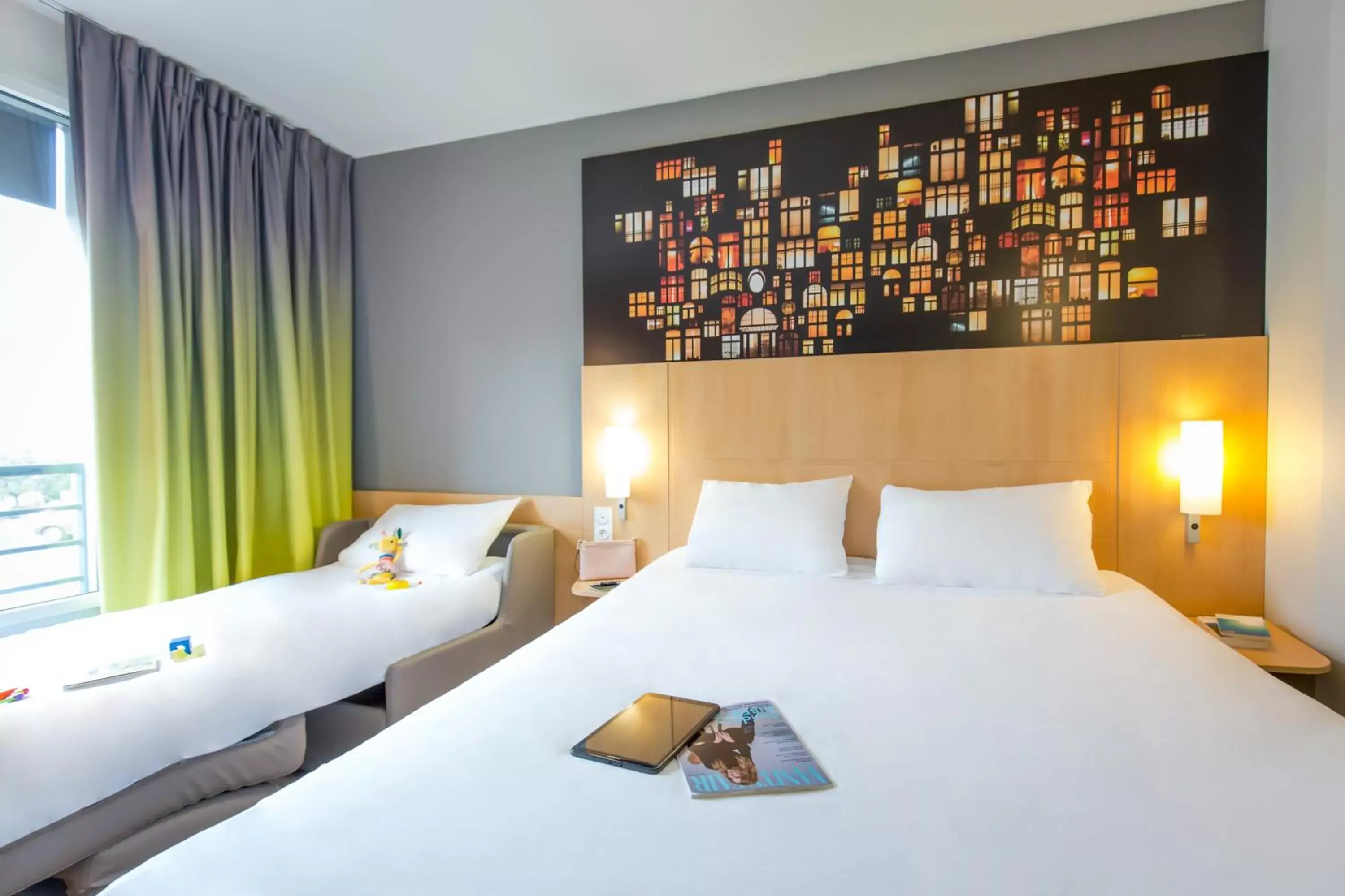 Photo of the whole room in ibis Lyon Sud Vienne Saint-Louis