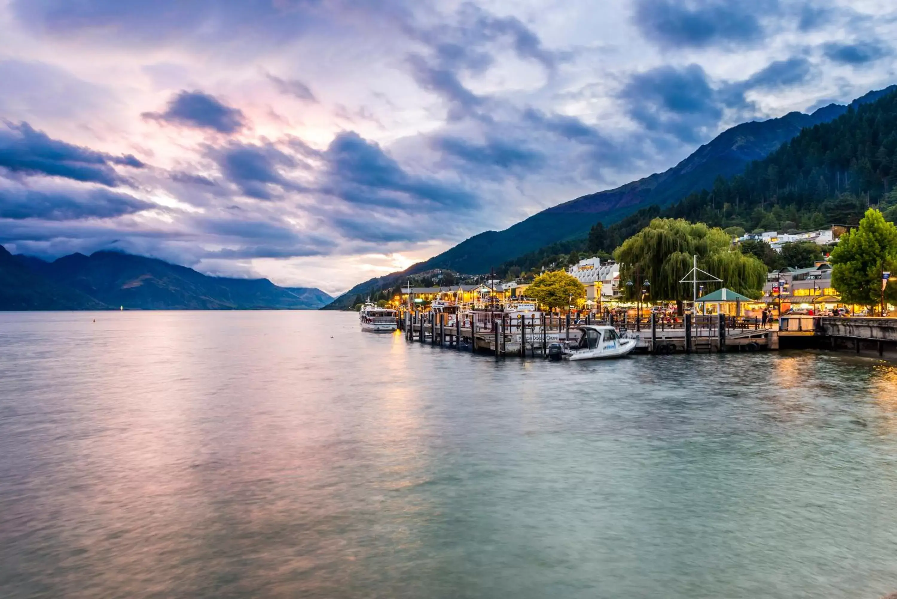 Restaurant/places to eat in Oaks Queenstown Shores Resort Restaurant/places to eat in Oaks Queenstown Shores Resort