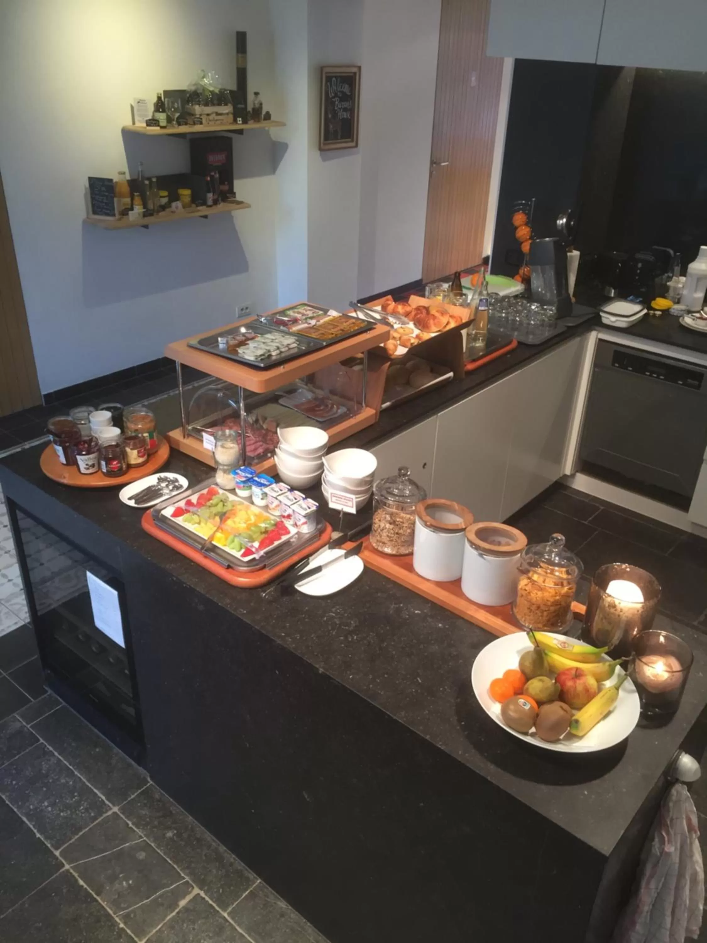 Buffet breakfast in B&B Baron’s House Neerijse-Leuven