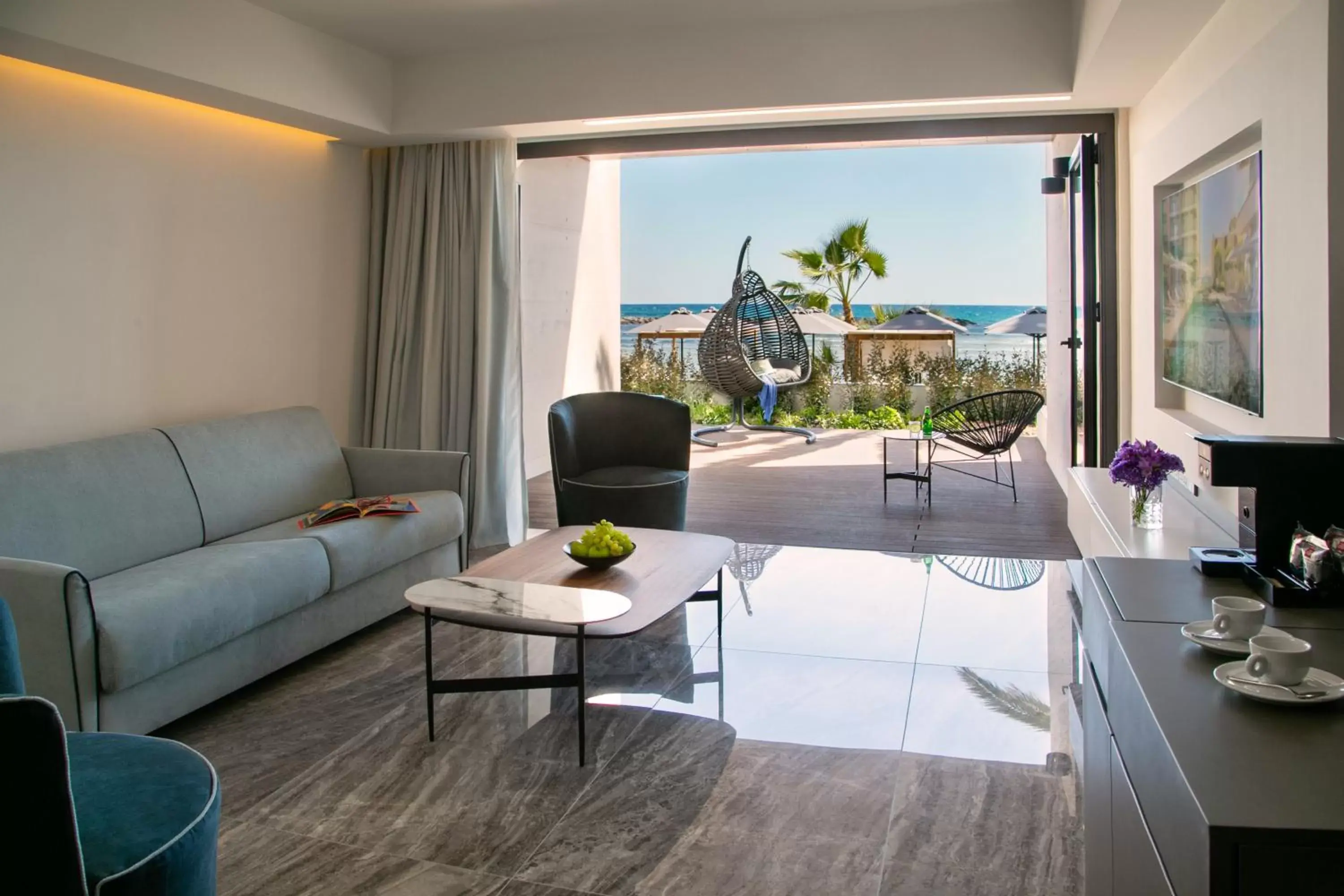 Balcony/Terrace, Seating Area in Mercure Larnaca Beach Resort