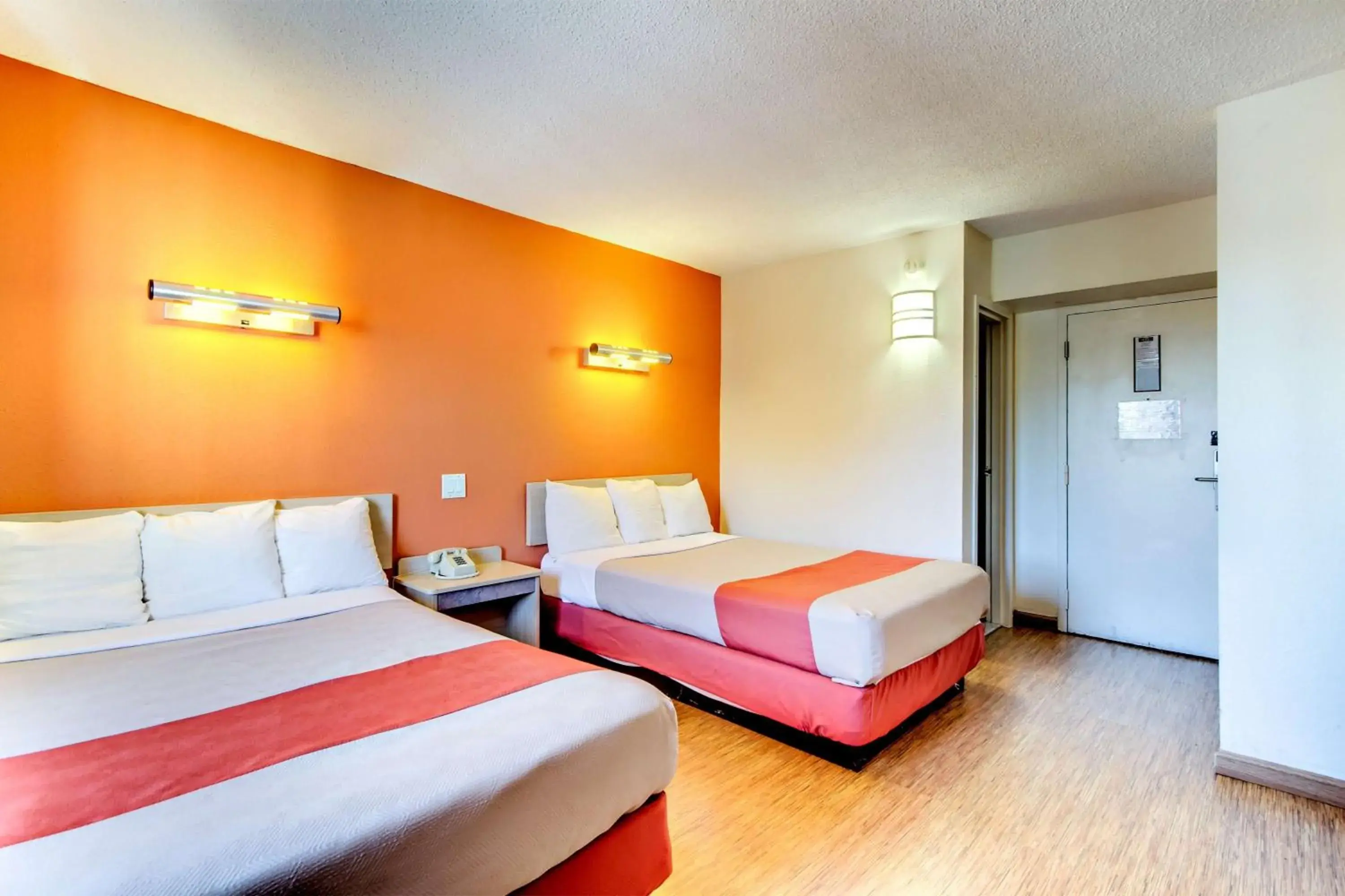 Bedroom, Bed in Motel 6-Washington, DC