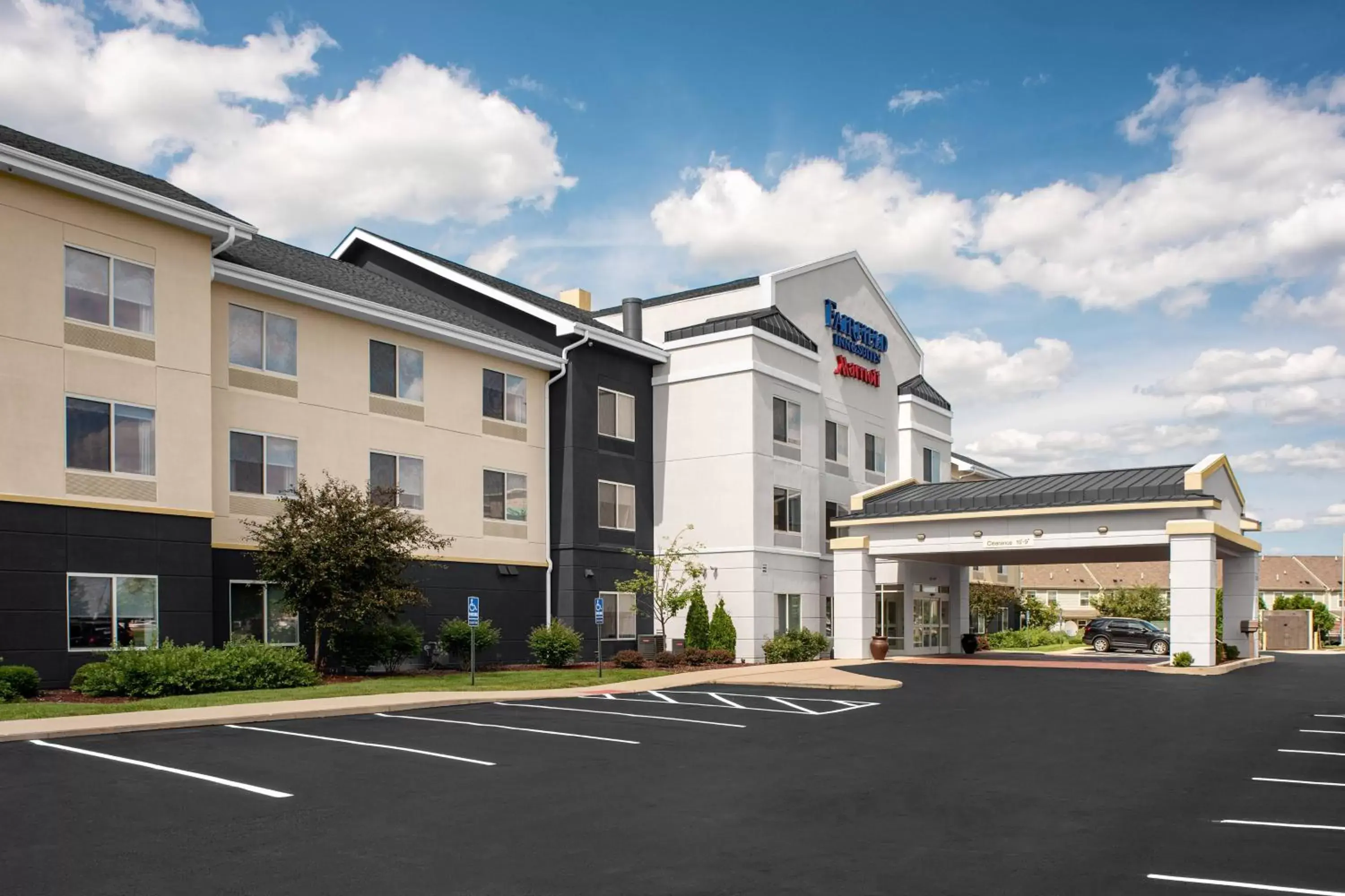 Property Building in Fairfield by Marriott Inn & Suites Columbus Hilliard