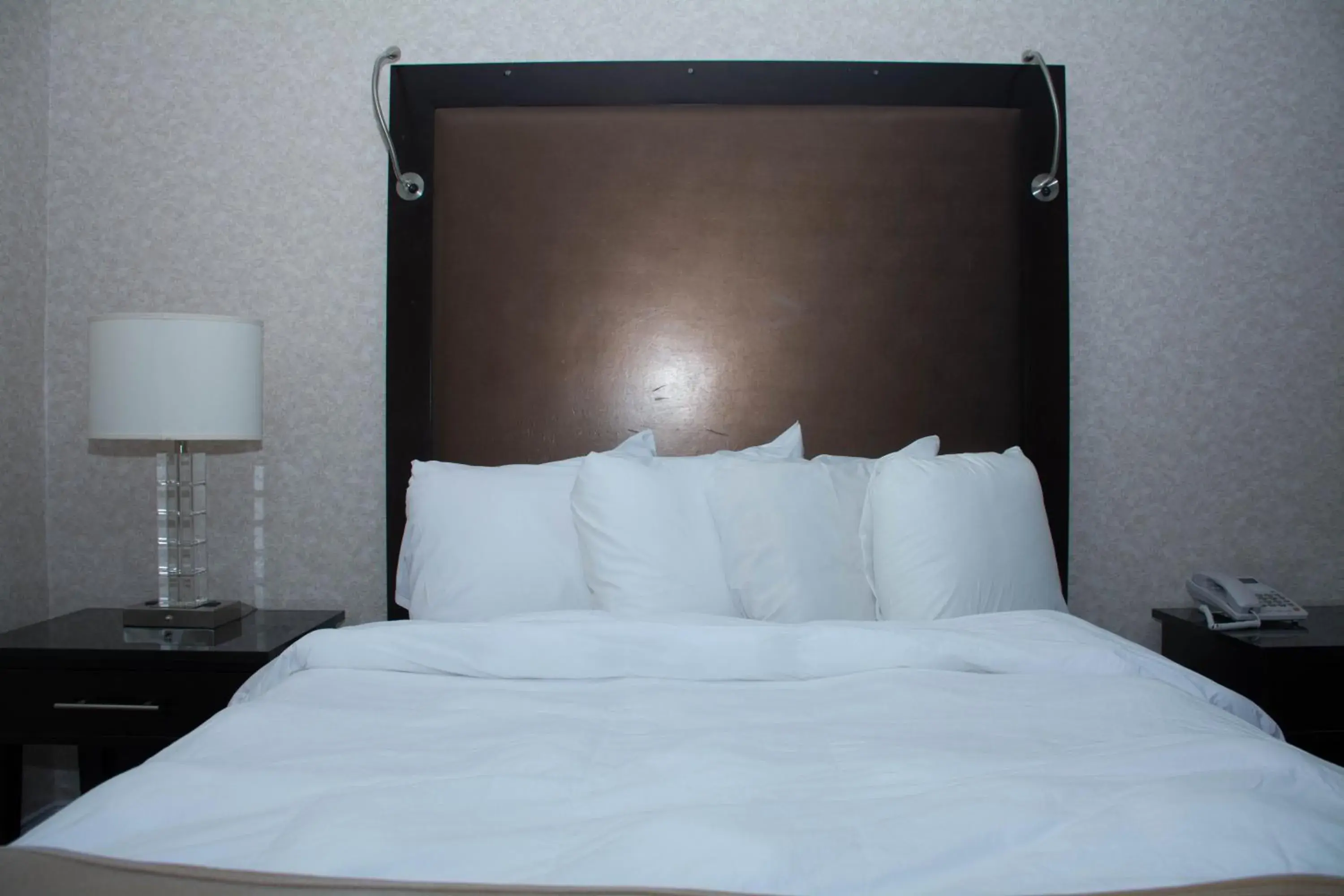 Bedroom, Bed in Atlantic Inn and Suites - Wall Township