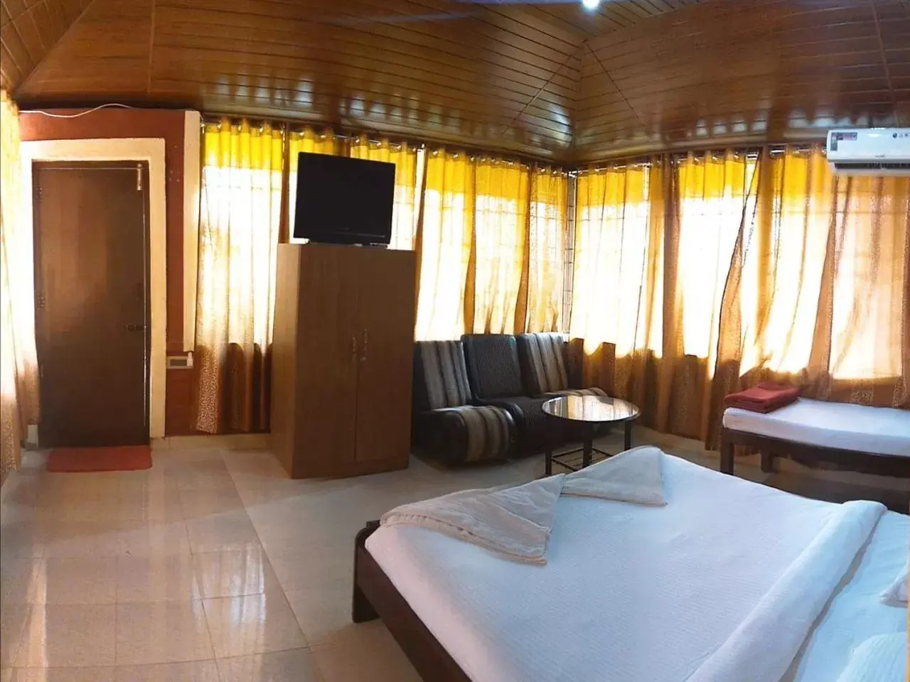 Bedroom, Bed in CS County Resort Bedroom, Bed in CS County Resort