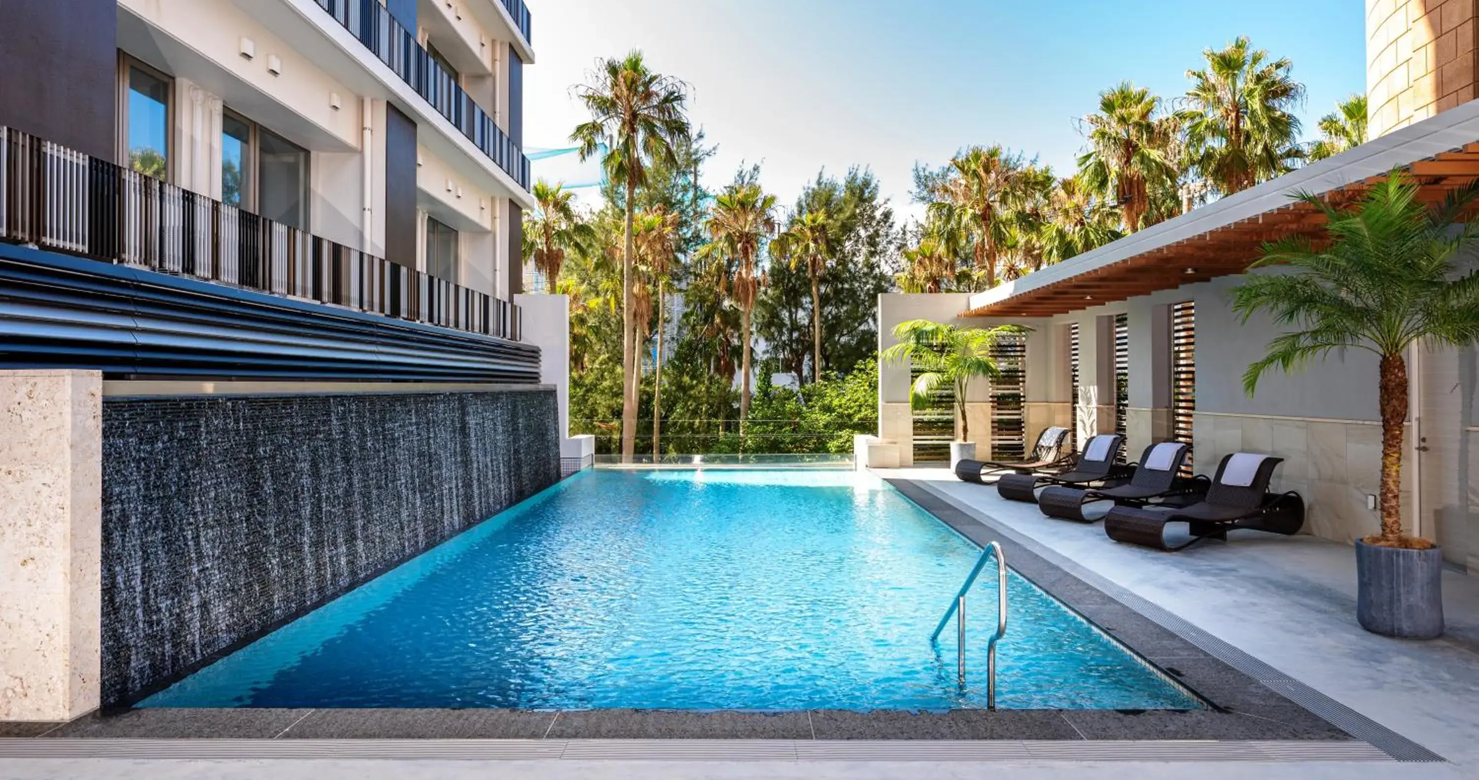 Swimming pool in HOTEL SANSUI NAHA Ryukyu Onsen Naminoue-No-Yu Swimming pool in HOTEL SANSUI NAHA Ryukyu Onsen Naminoue-No-Yu