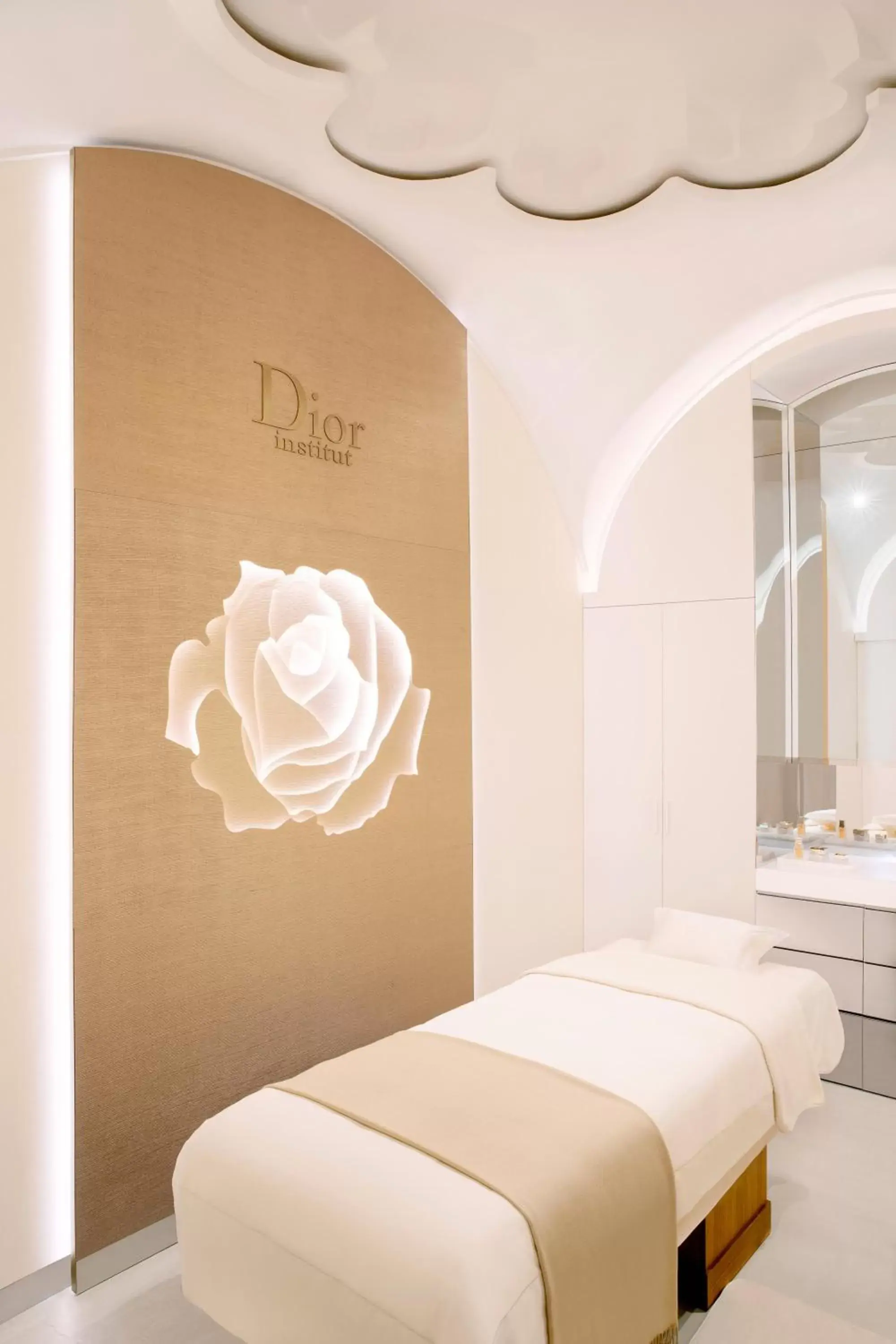 Massage, Bed in Es Saadi Marrakech Resort - Palace