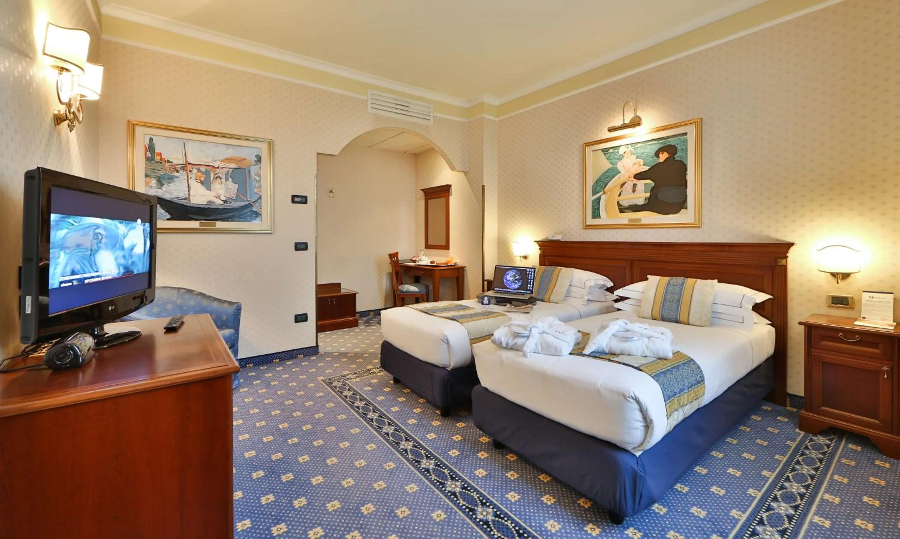 Bedroom, Bed in Best Western Classic Hotel