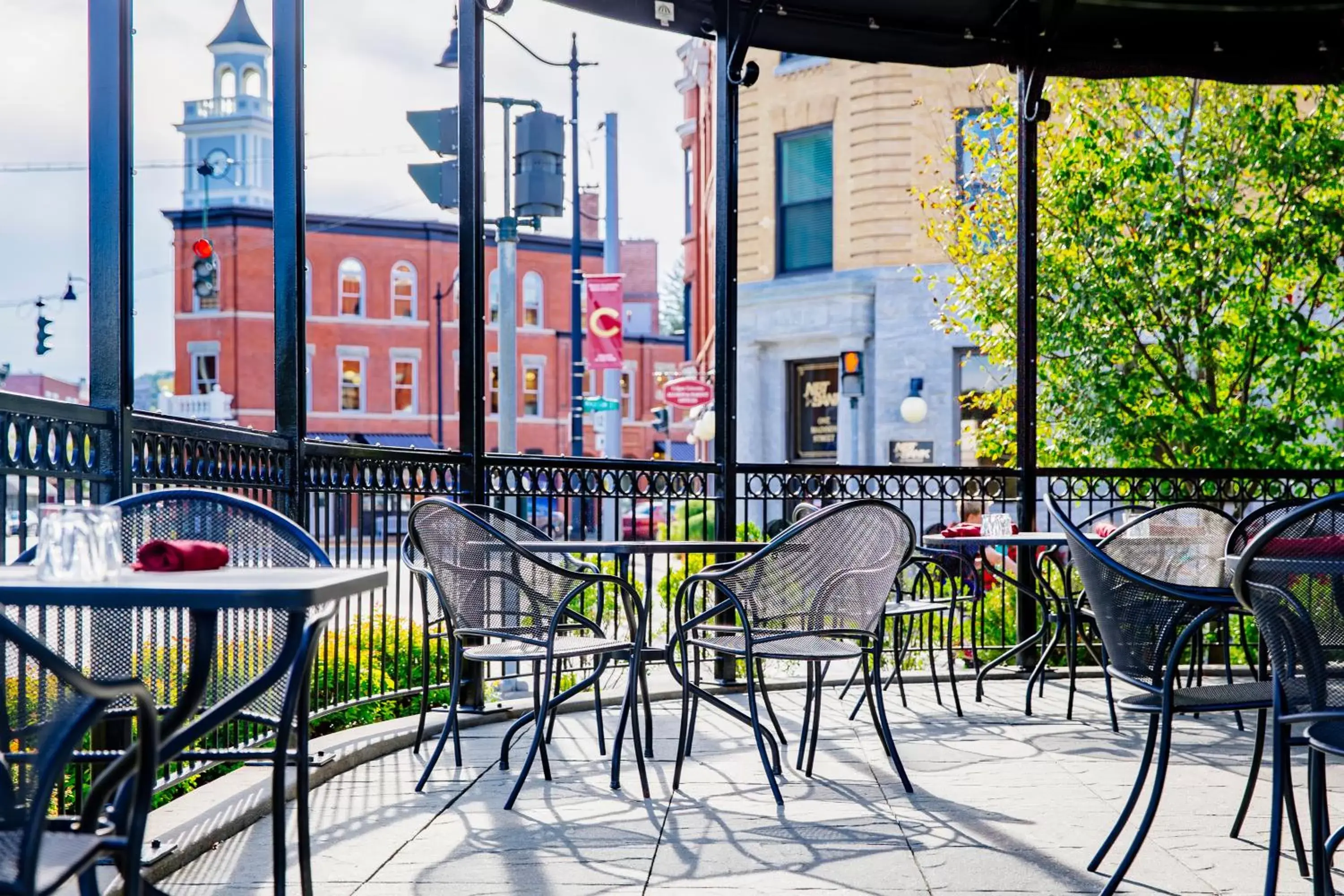 Patio in Colgate Inn