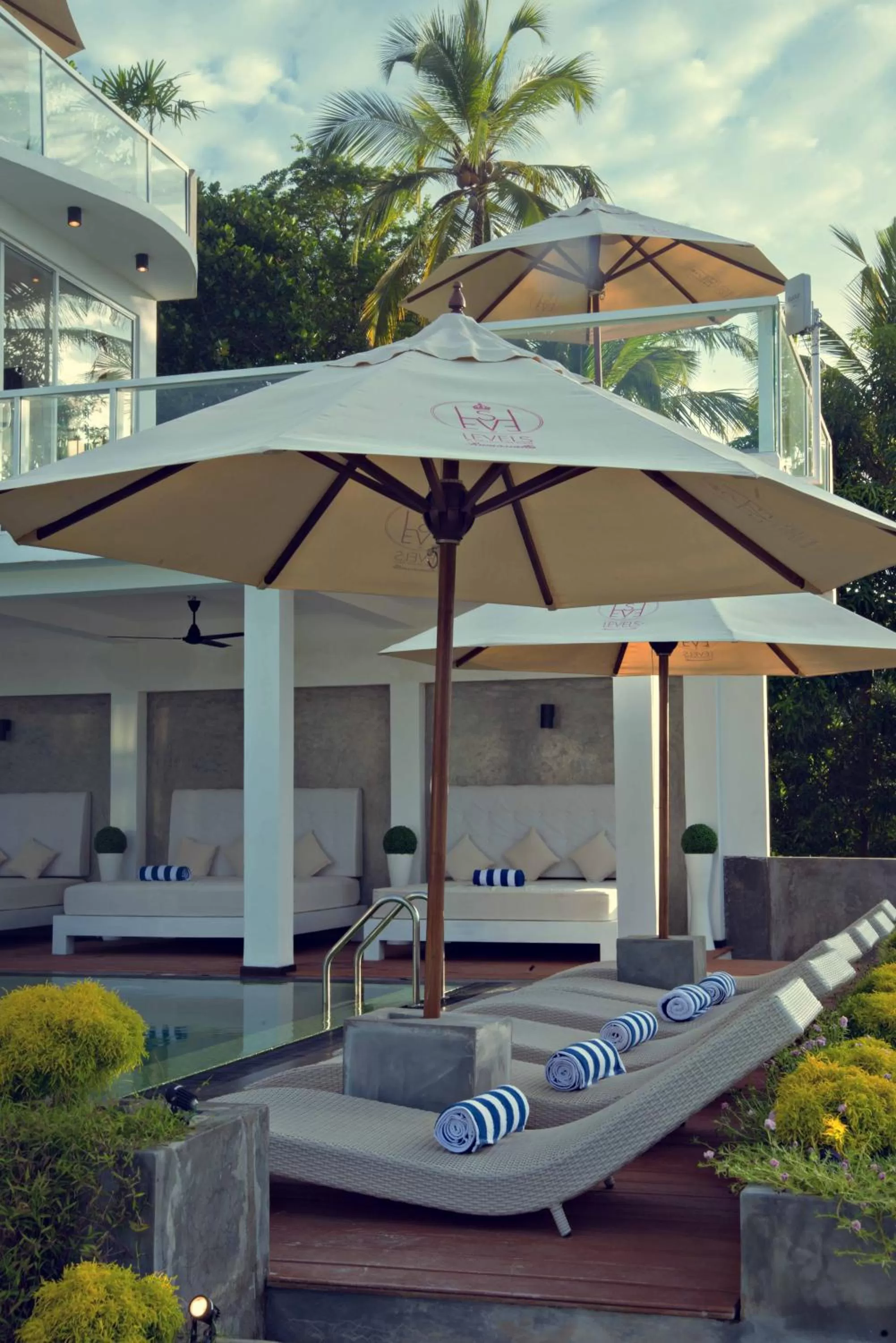 Patio in Levels Unawatuna