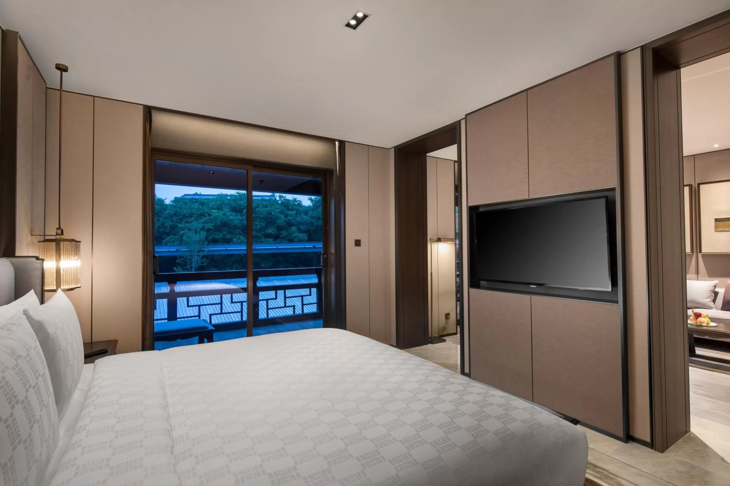 Bedroom, Bed in HUALUXE Xi'an Tanghua by IHG