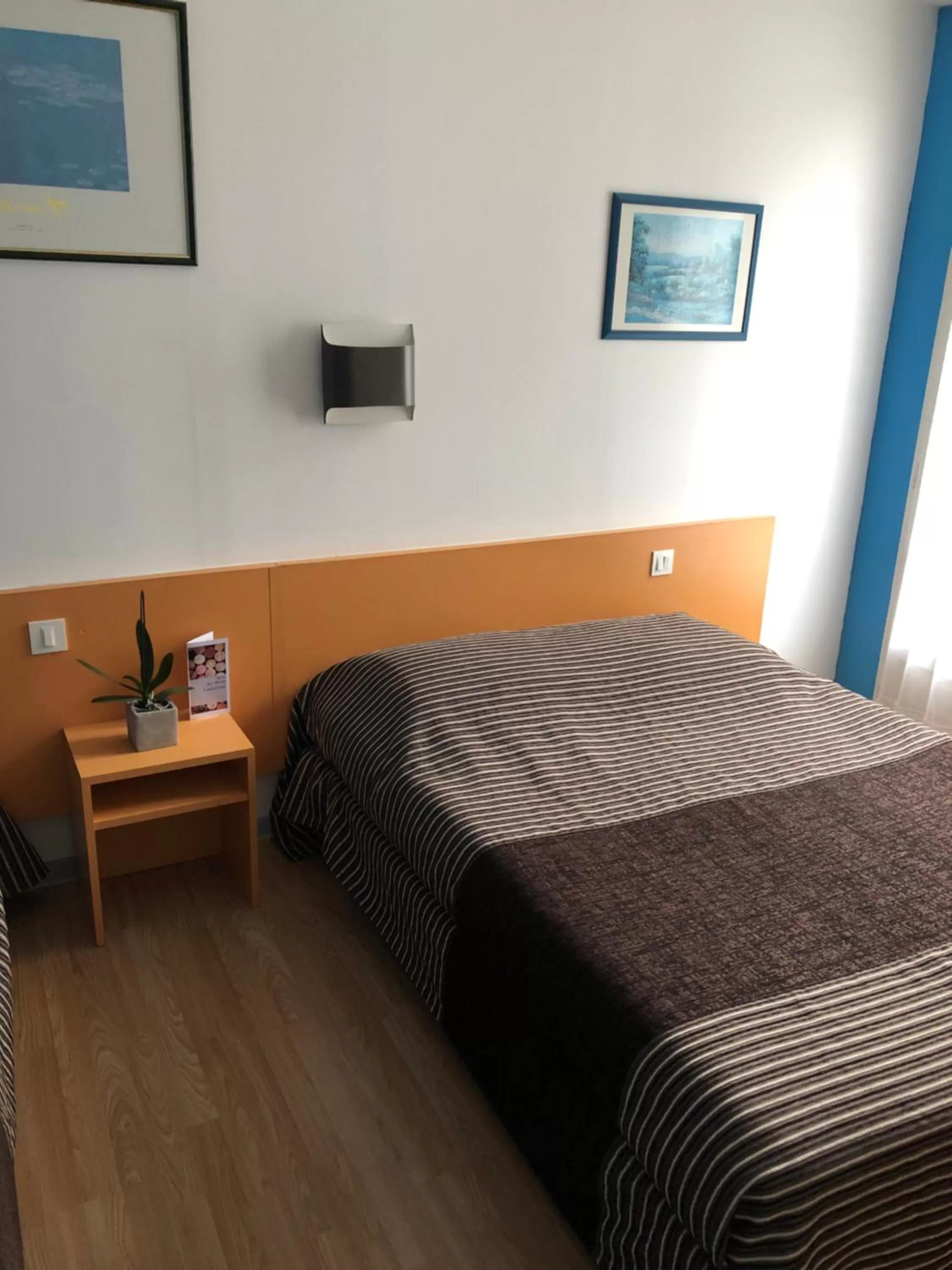 Bed in Hôtel Au Petit Languedoc