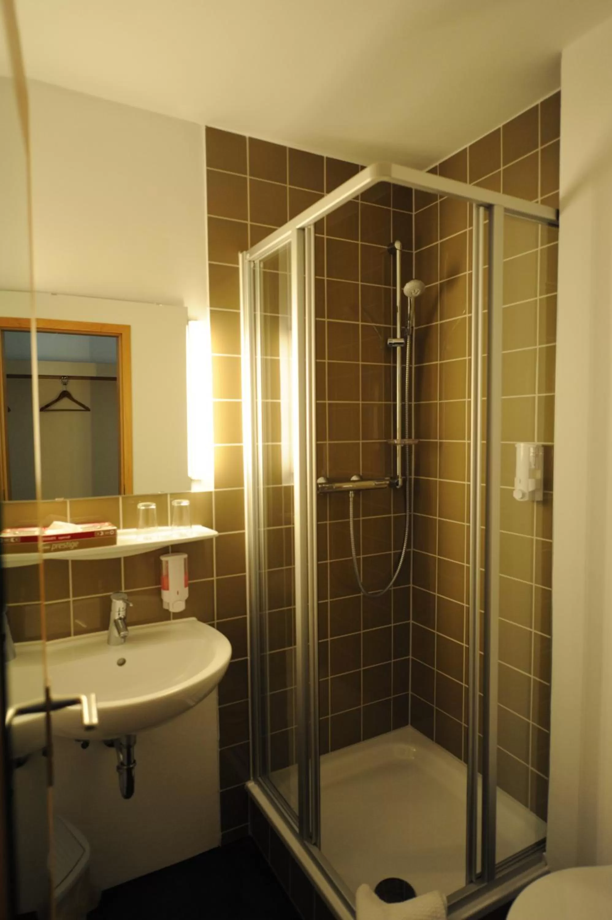 Bathroom in Behringers City Hotel Nürnberg