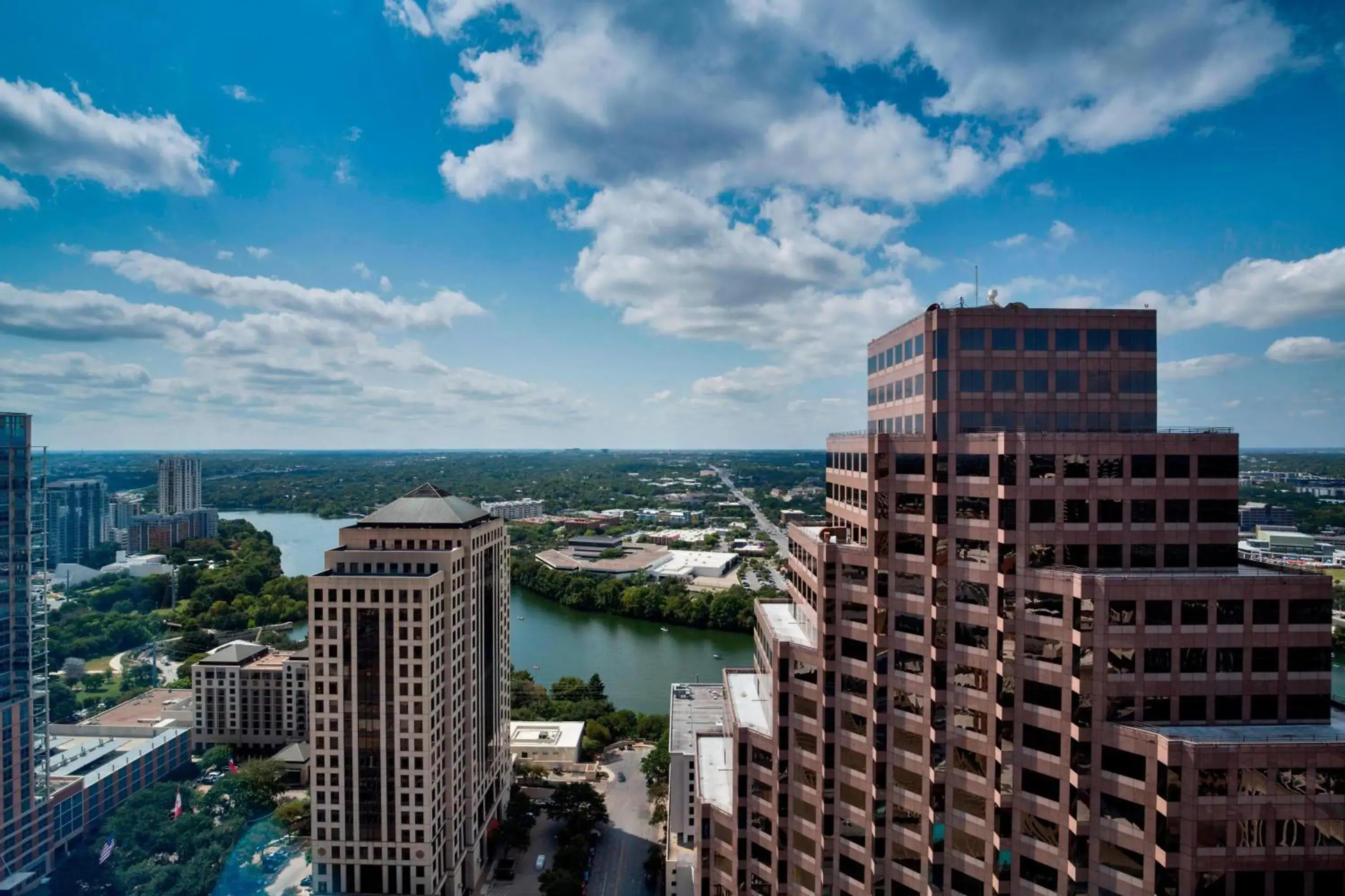 Photo of the whole room in JW Marriott Austin