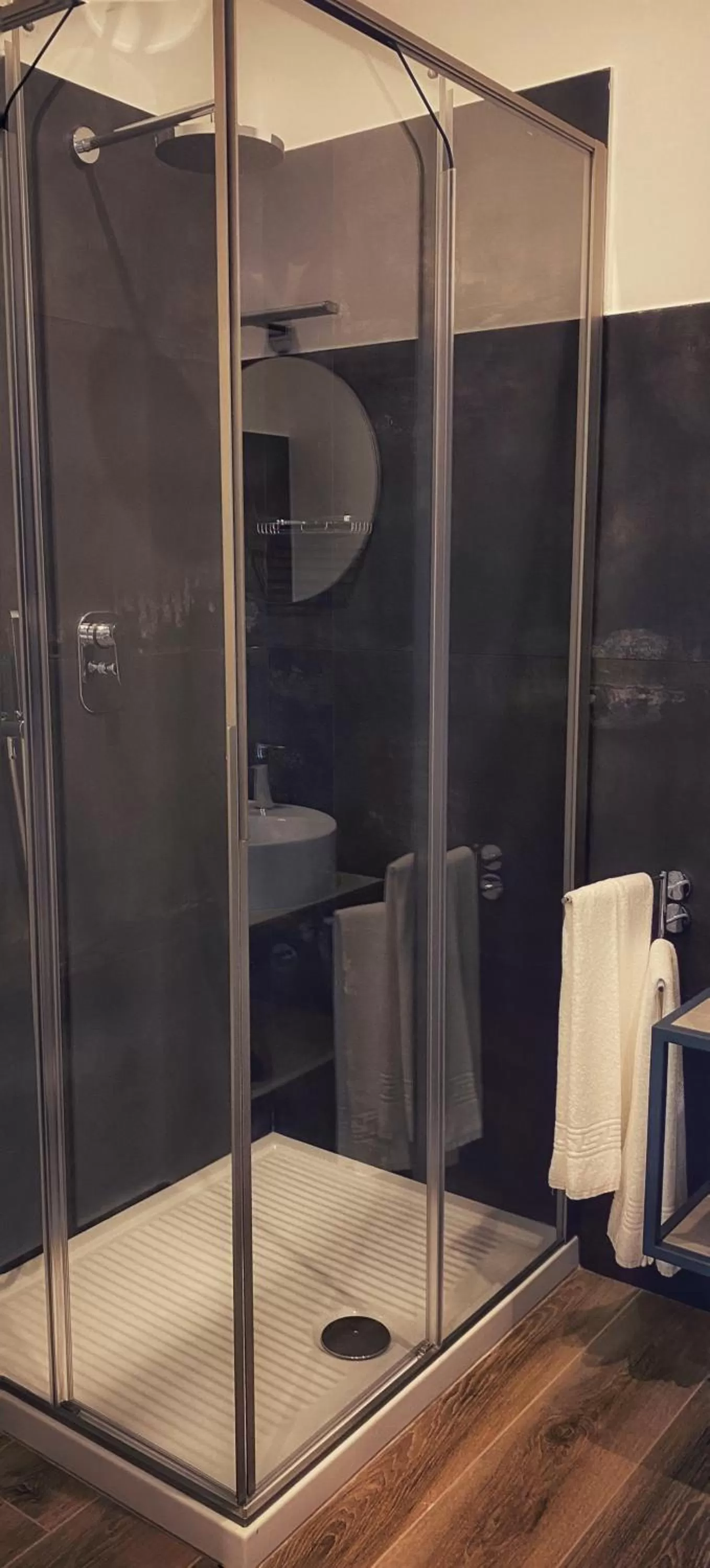 Bathroom in Lumarooms B&B