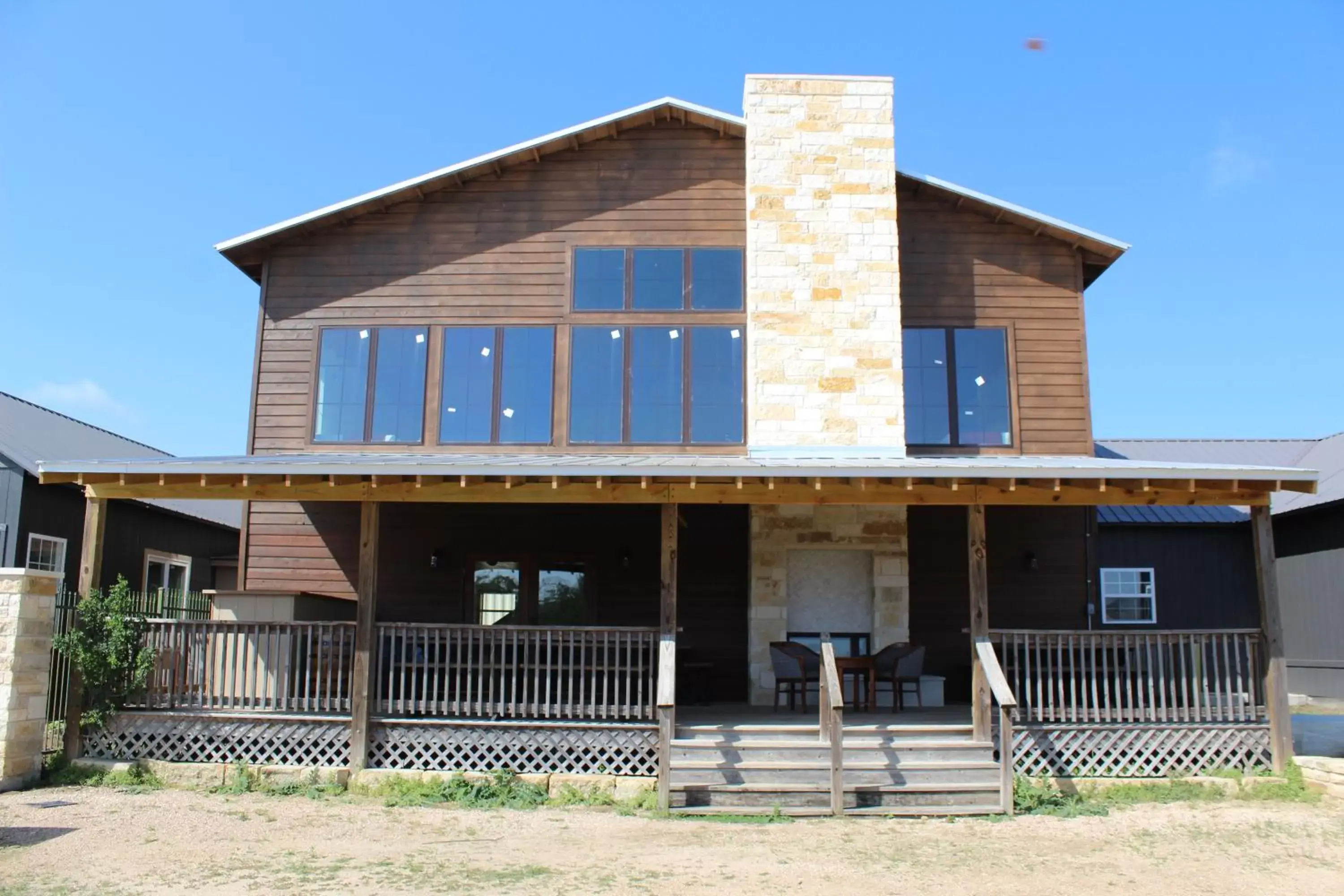 Property Building in Canyon Lakeview Resort