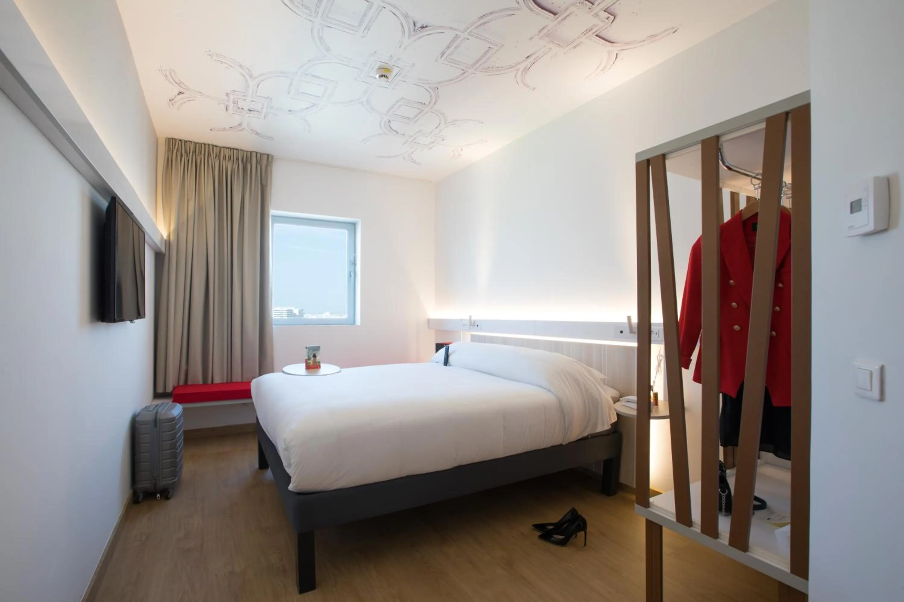 Photo of the whole room, Bed in Ibis Abdelmoumen Casa Centre