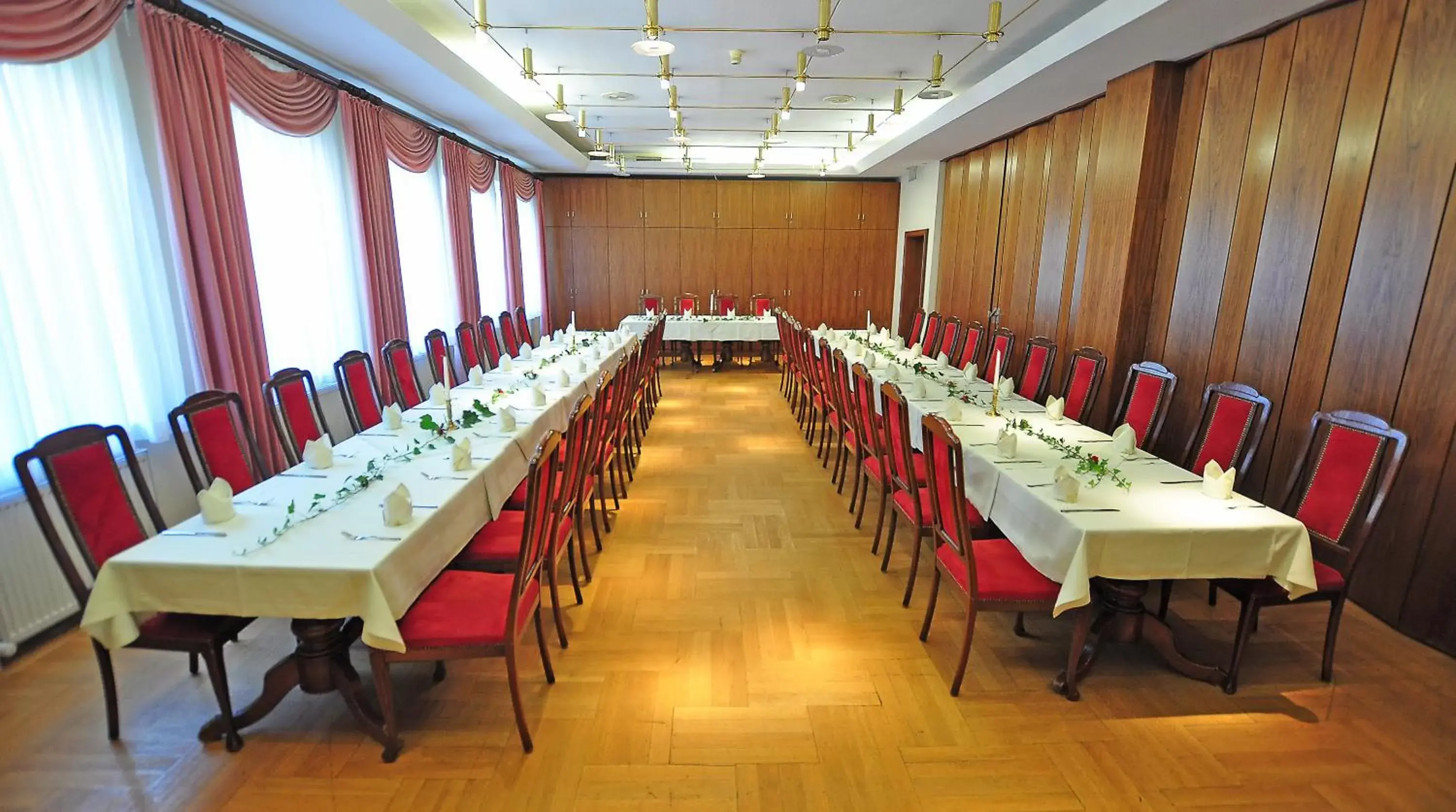 Banquet/Function facilities in Hotel Alexandra