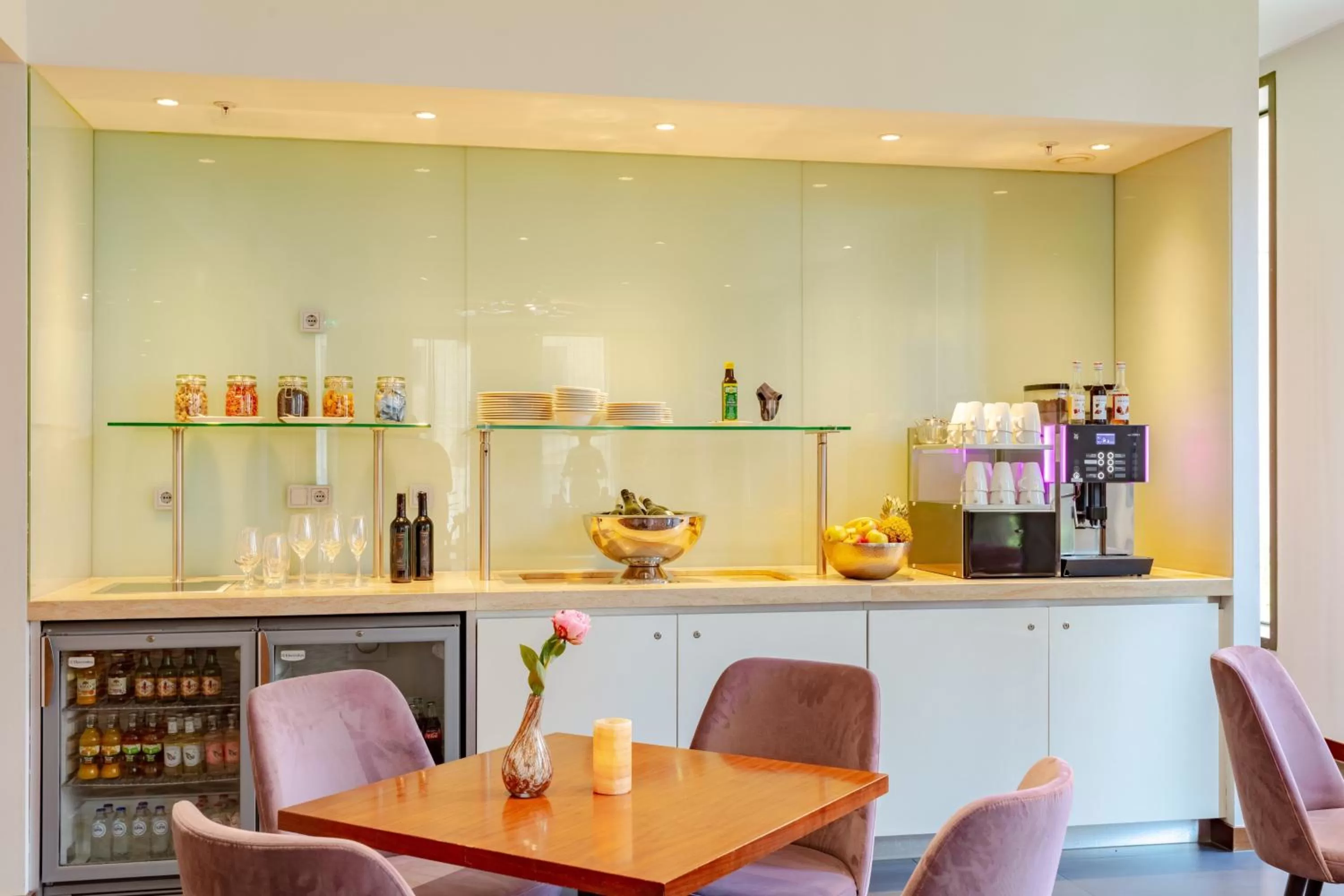 Photo of the whole room in Crowne Plaza Amsterdam - South by IHG