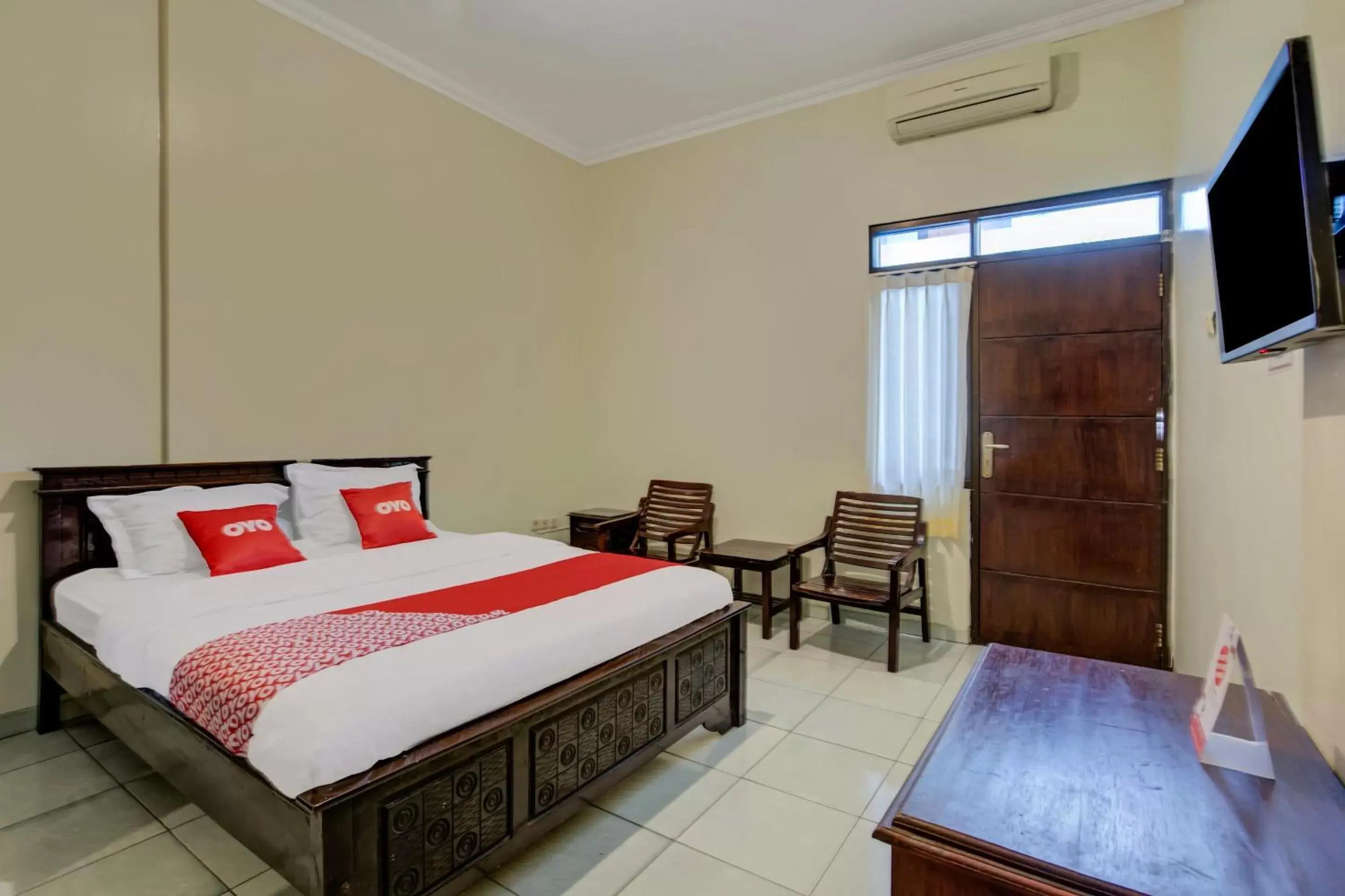 Bedroom, Bed in OYO 3862 Syariah Hotel Pandan Wangi