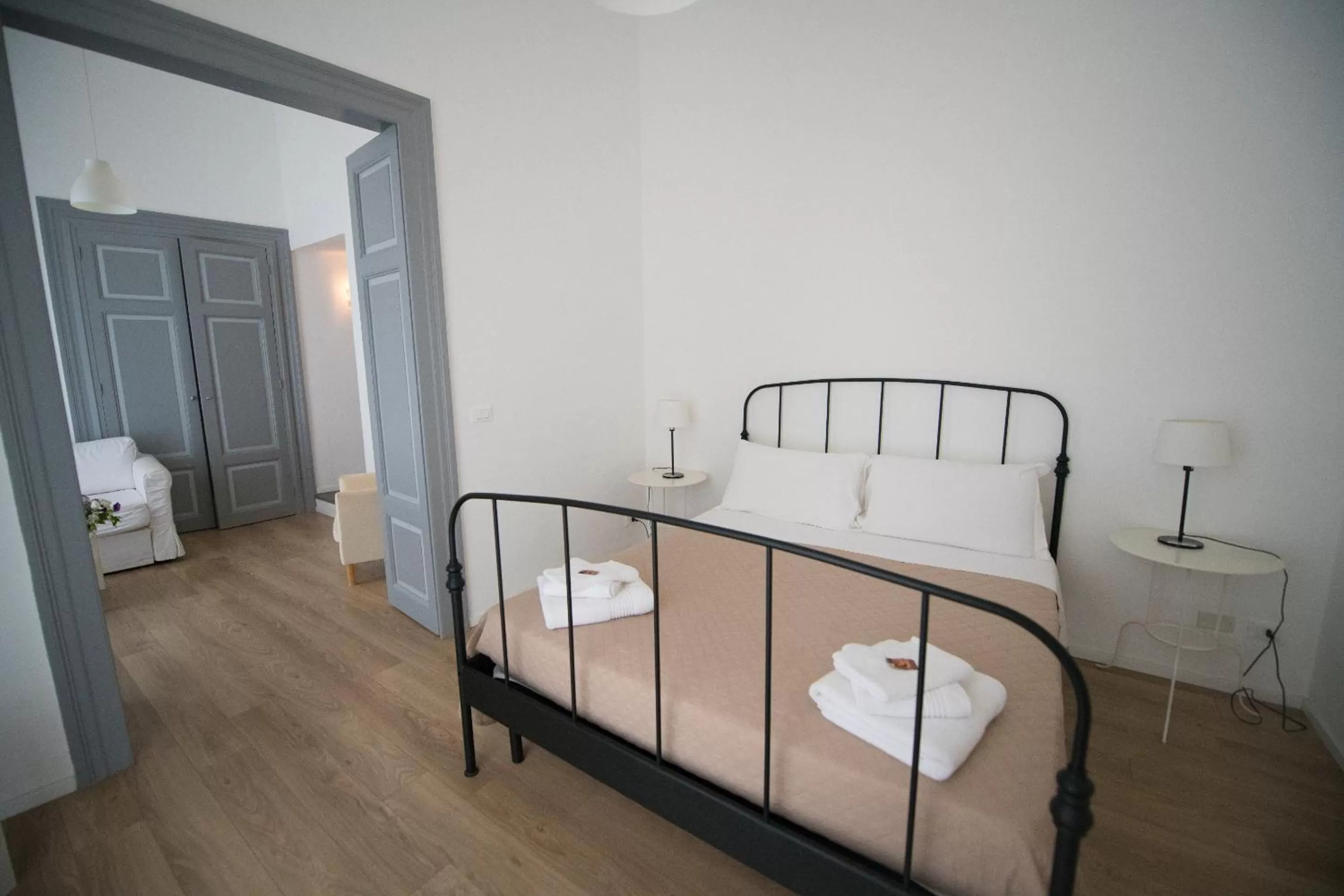 Balcony/Terrace, Bed in B&B Barone Sieri Pepoli