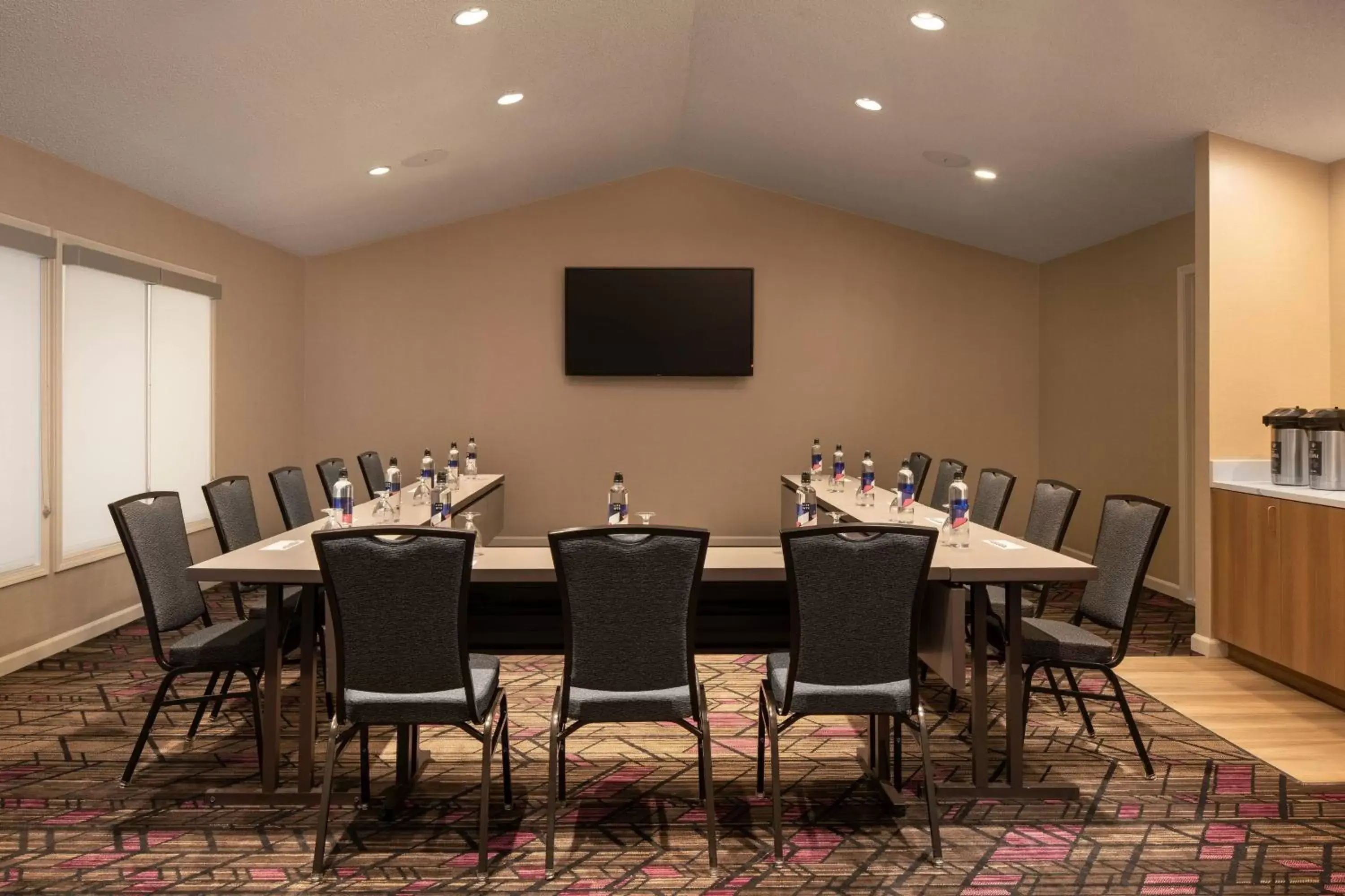 Meeting/conference room in Residence Inn by Marriott Las Vegas Convention Center