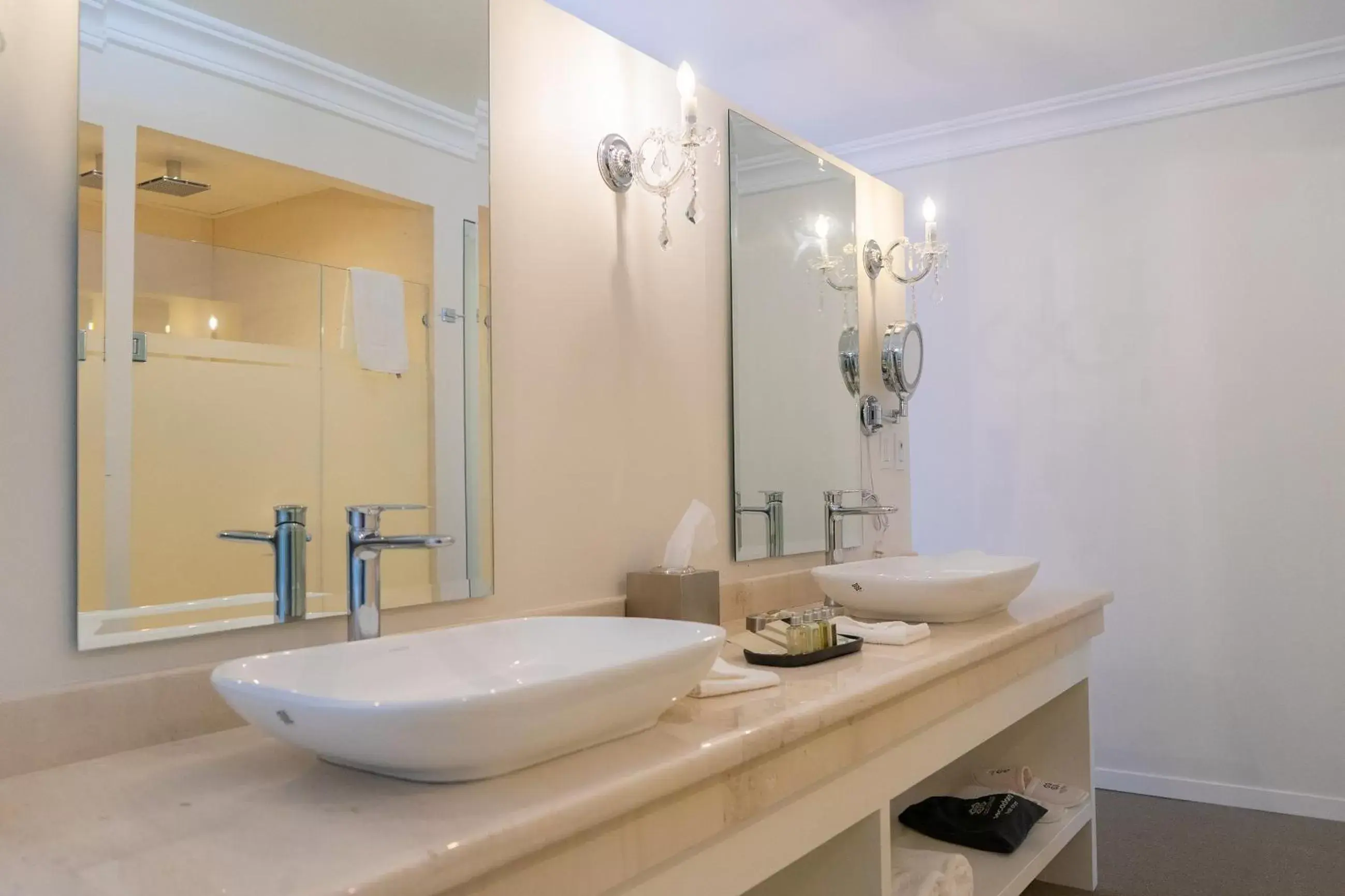 Bathroom in Casa Hidalgo Hotel Boutique