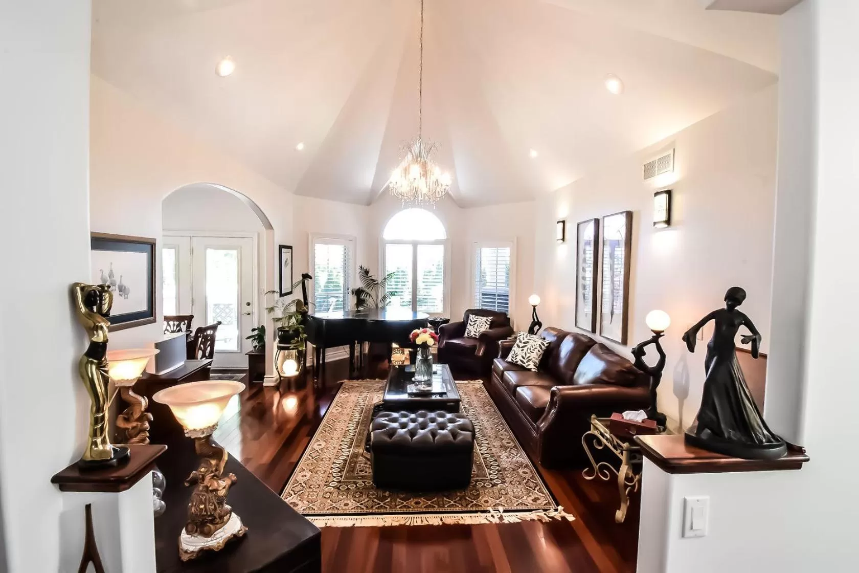 Seating Area in Graystone Bed & Breakfast
