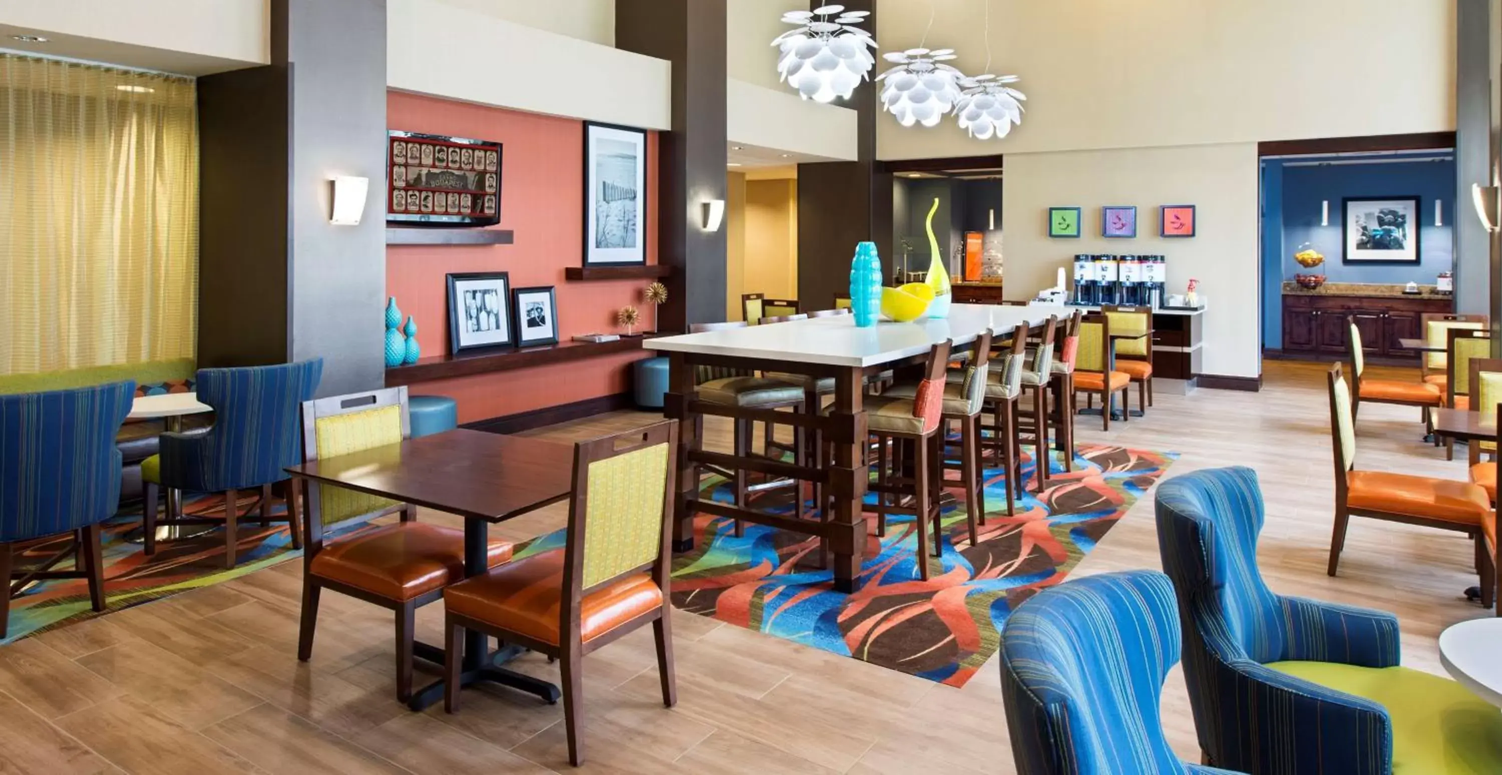 Lobby or reception, Restaurant/Places to Eat in Hampton Inn & Suites Pensacola I-10 N at University Town Plaza